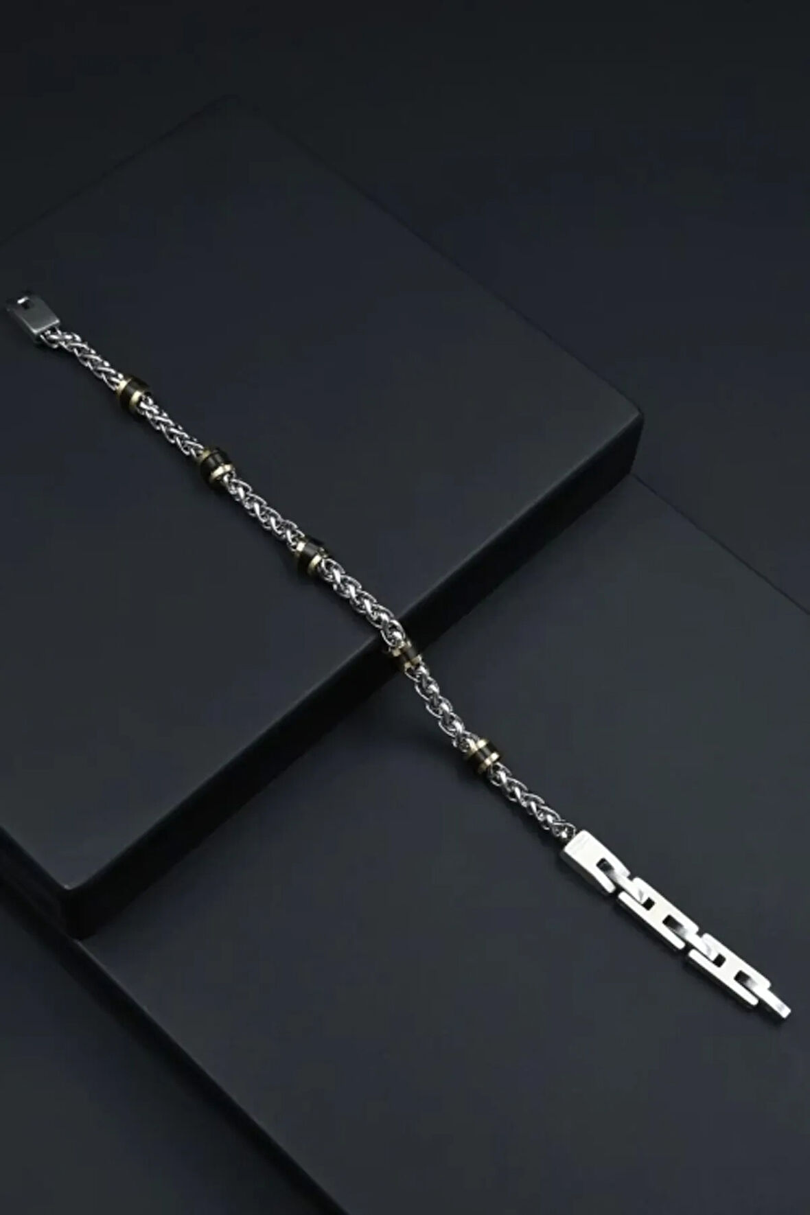 Gümüş ve Siyah Çelik Takı FRJ10041-D