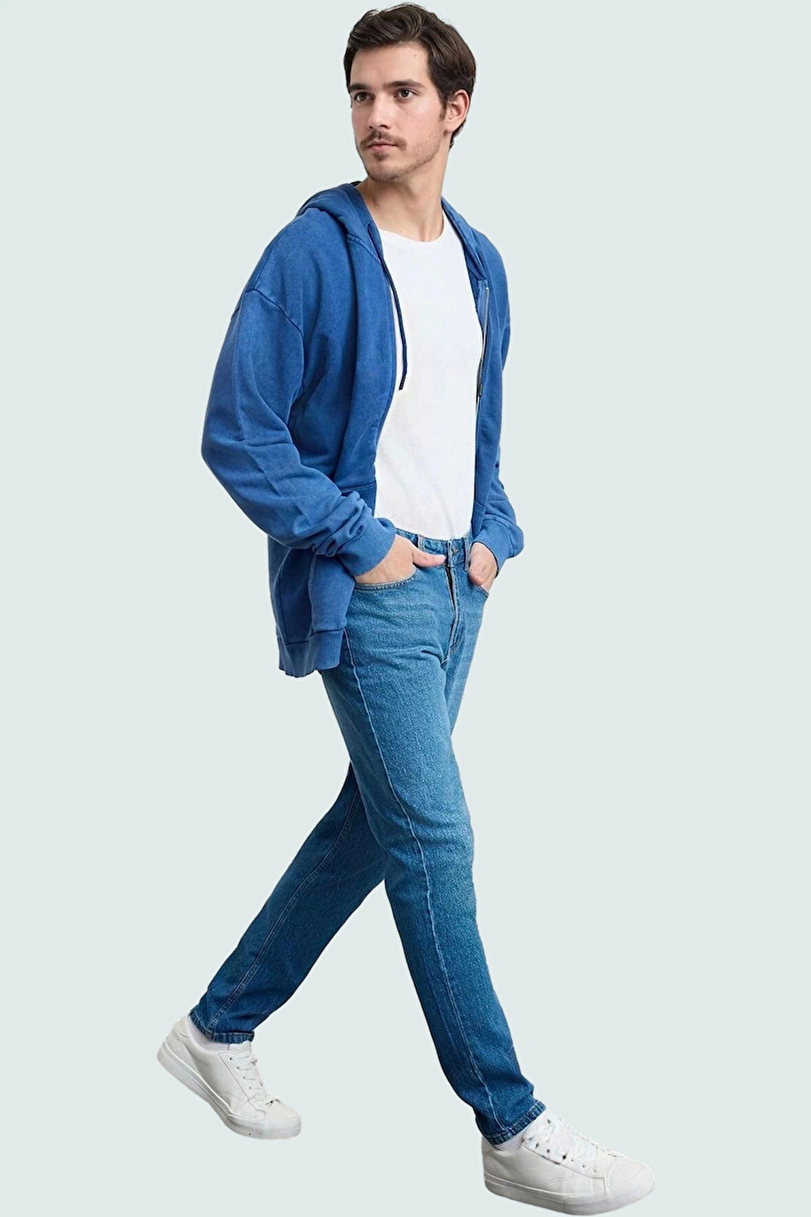 Erkek Günlük Denim Kot Pantolon Pamuk Comfort Kumaş Essential Fit Boru Paça Modern Tasarım