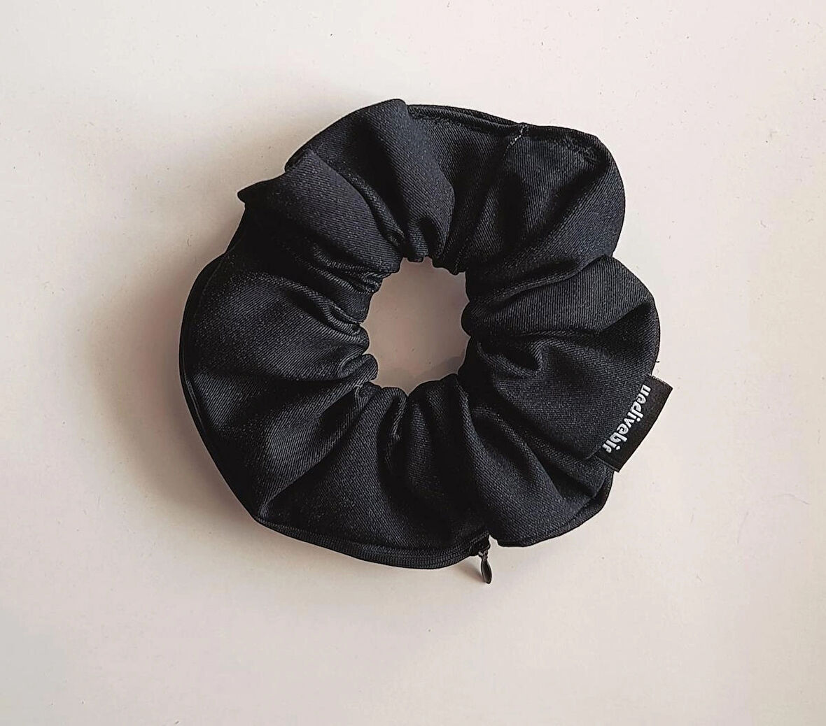 Siyah Kot Fermuarlı Lastikli Kumaş Kadın Saç Tokası 