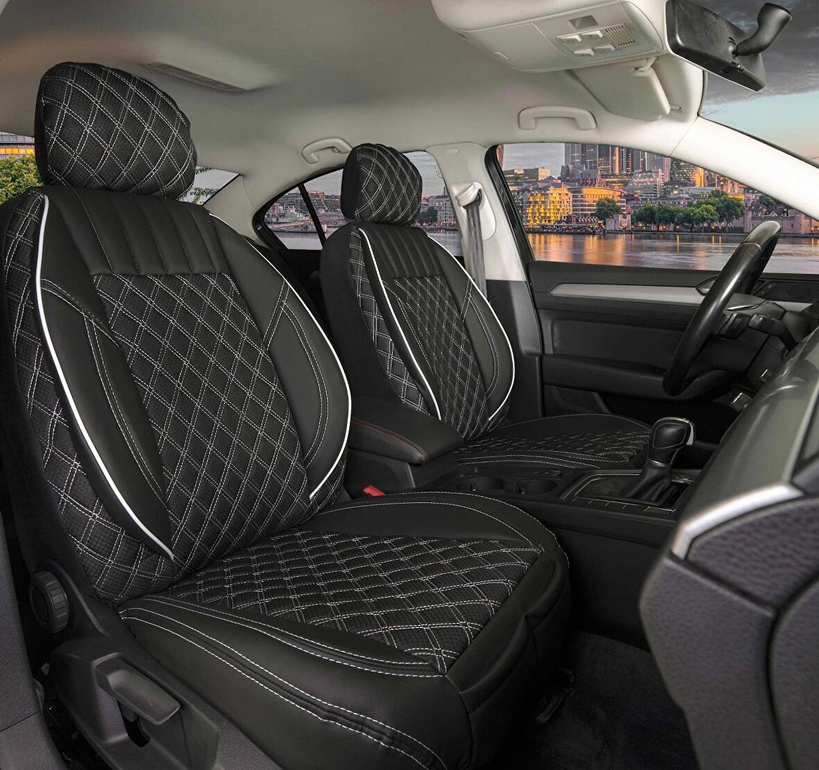 
Ford Focus 1 Uyumlu Yarı Deri Oto Koltuk Kılıfı Ön Arka Set Siyah Beyaz