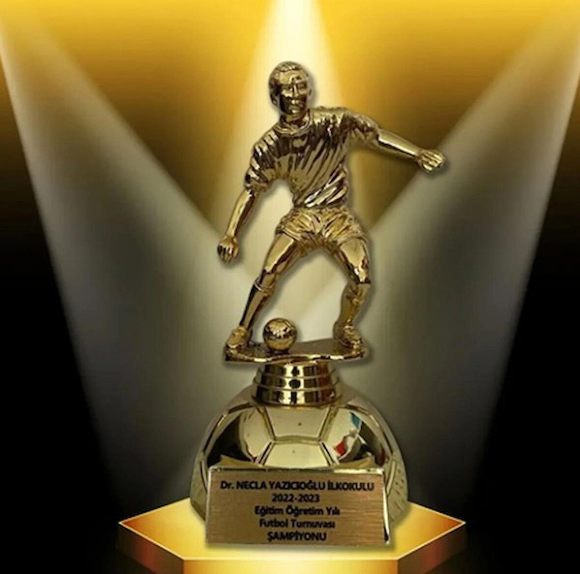 AYYILDIZ BAYRAKÇILIK FUTBOL ÖDÜL KUPASI / GOLD / - 18CM