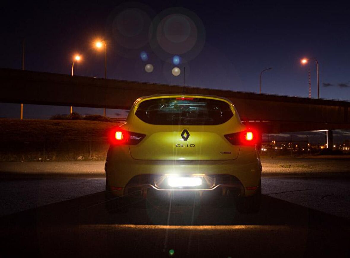 Renault Clio 4 LED Plaka Aydınlatma Ampulu 6000K Beyaz FEMEX T10