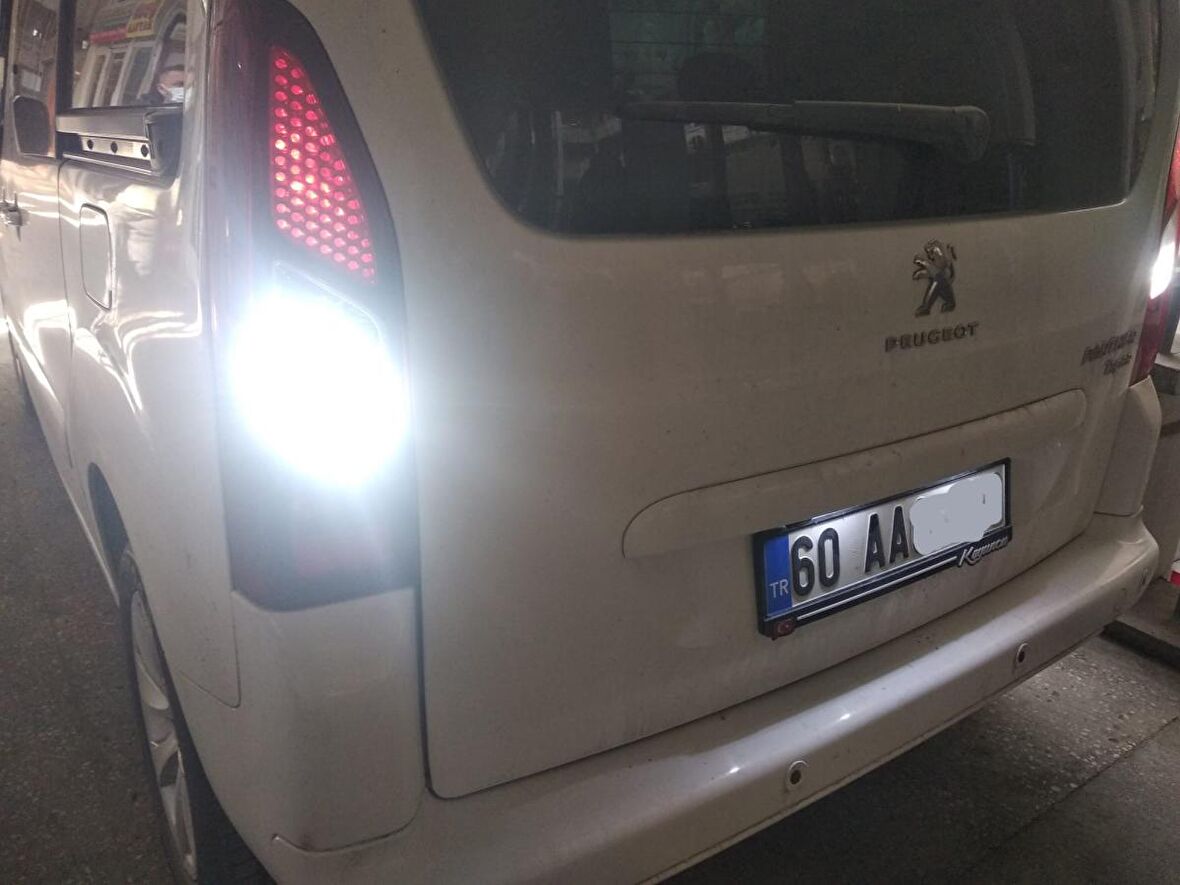 Peugeot Partner Tepee LED Geri Vites Aydınlatma AmpuluFEMEX Parlak Beyaz