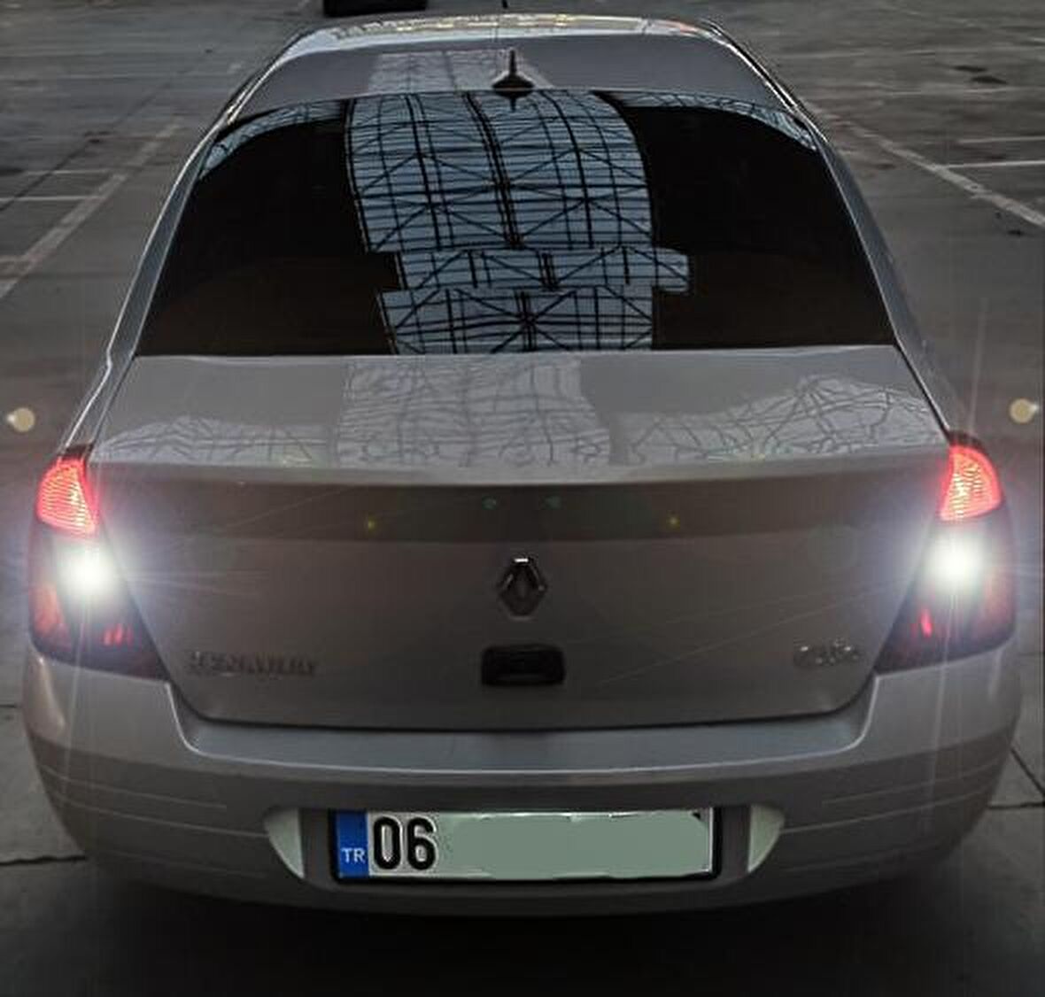 RENAULT Clio Symbol LED Geri Vites Aydınlatma Ampulu FEMEX Premium