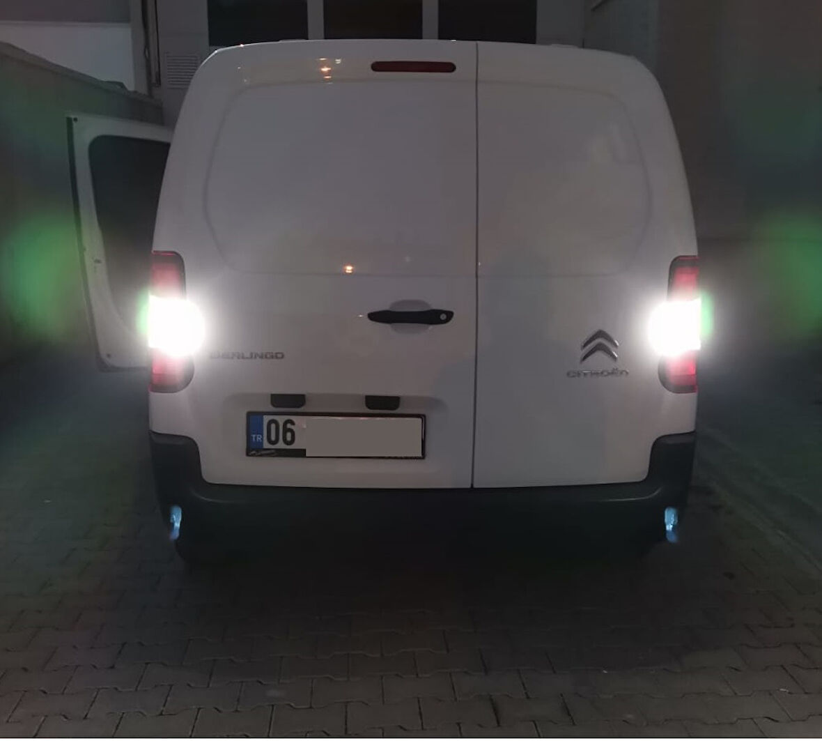 Citröen Berlingo Led Geri Vites Aydınlatma Ampulu FEMEX P21W