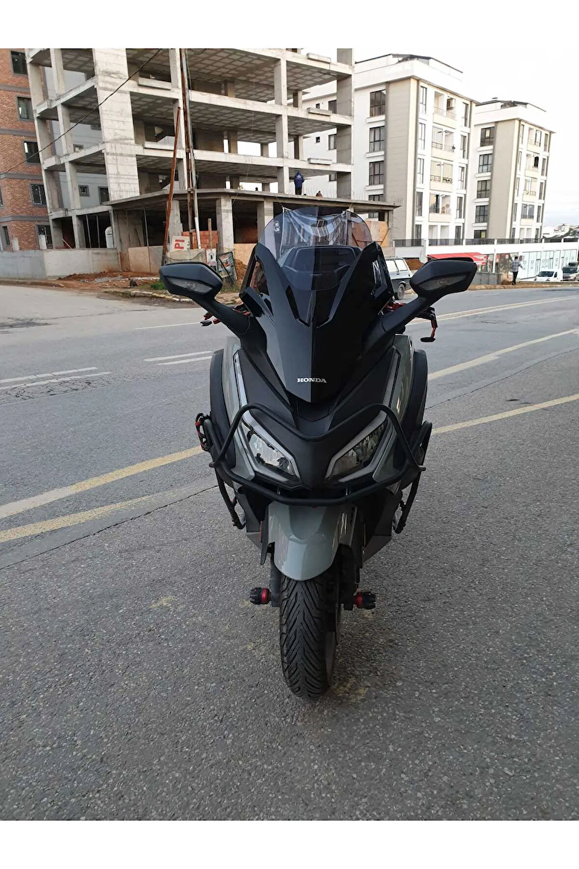 Honda Forza250 Siperlik Ön Cam 2021 2024 Model 47cm Açıkfüme Renkli 4mm BOY