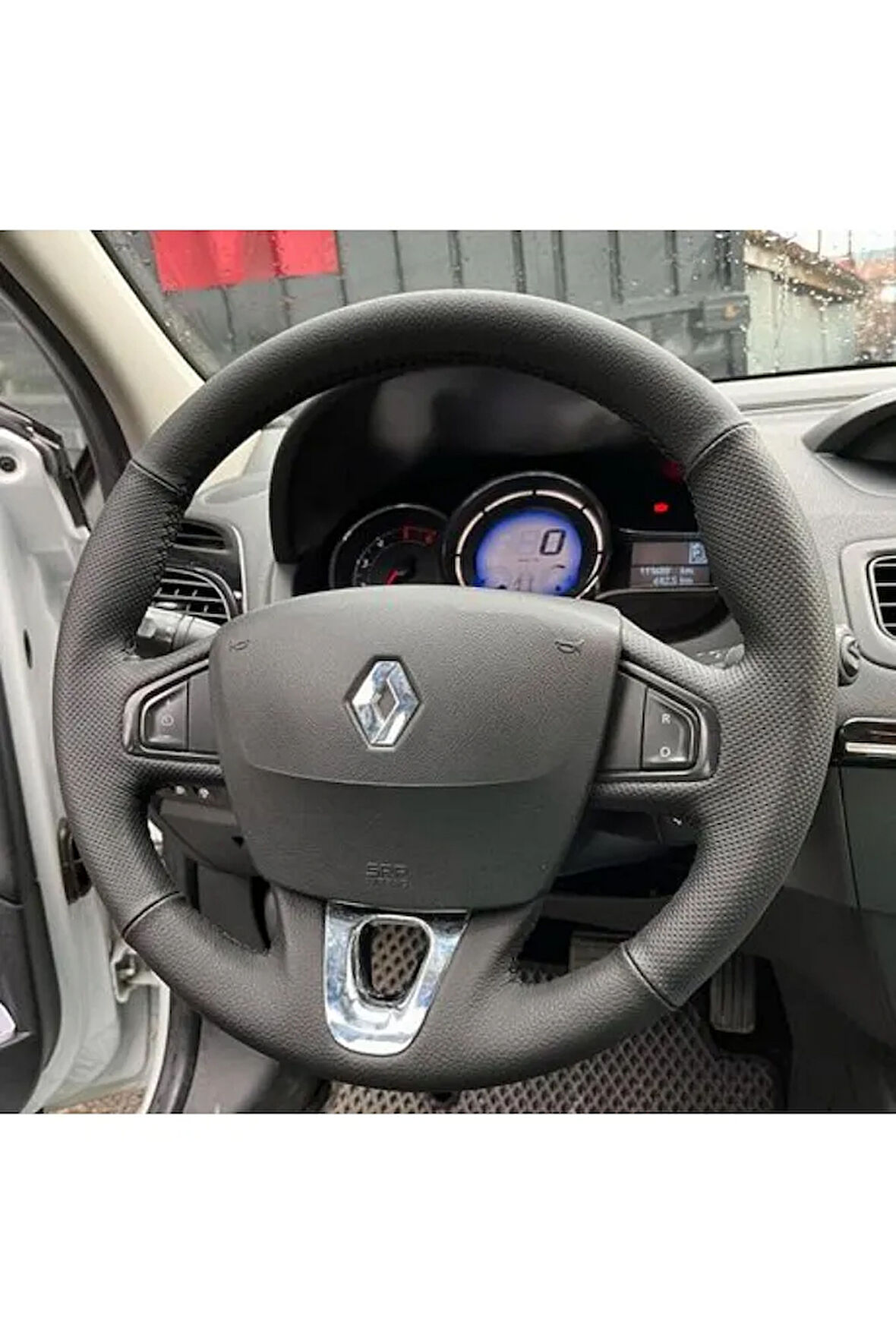RENAULT FLUANCE TUŞLU ARACA ÖZEL DİREKSİYON KILIFI (SPOR MODEL SİYAH) Uyumlu