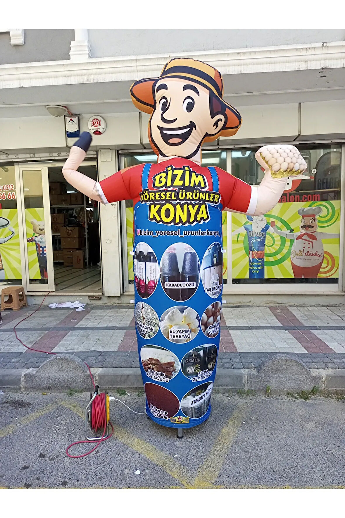 ÖZEL TASARIM VE BASKILAR İLE 3 METRE BOYUNDA MDF ALT TABLA PARAŞÜT KUMAŞ LED IŞIKLI REKLAM BALONU