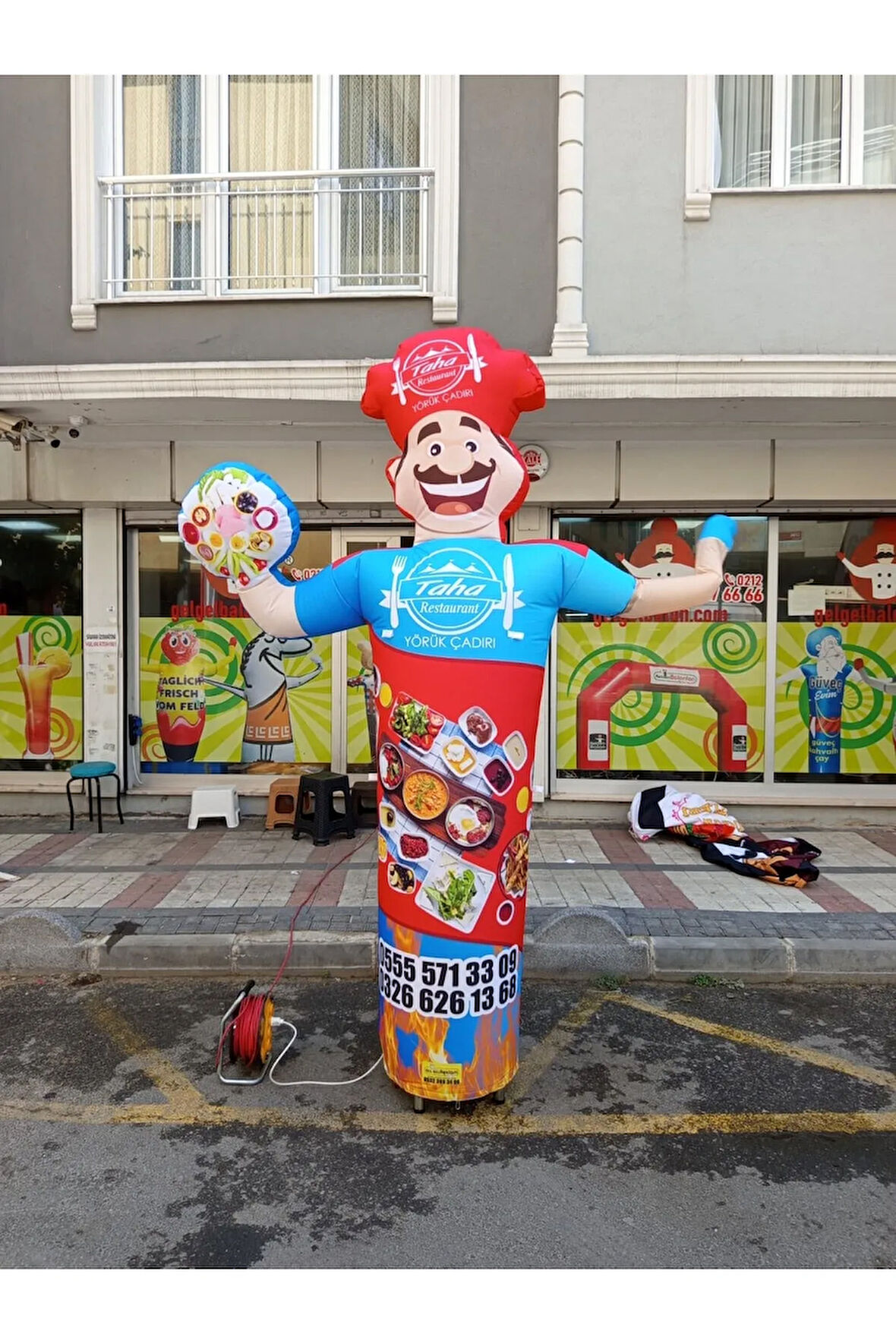 ÖZEL TASARIM VE BASKILAR İLE 3 METRE BOYUNDA MDF ALT TABLA PARAŞÜT KUMAŞ LED IŞIKLI REKLAM BALONU