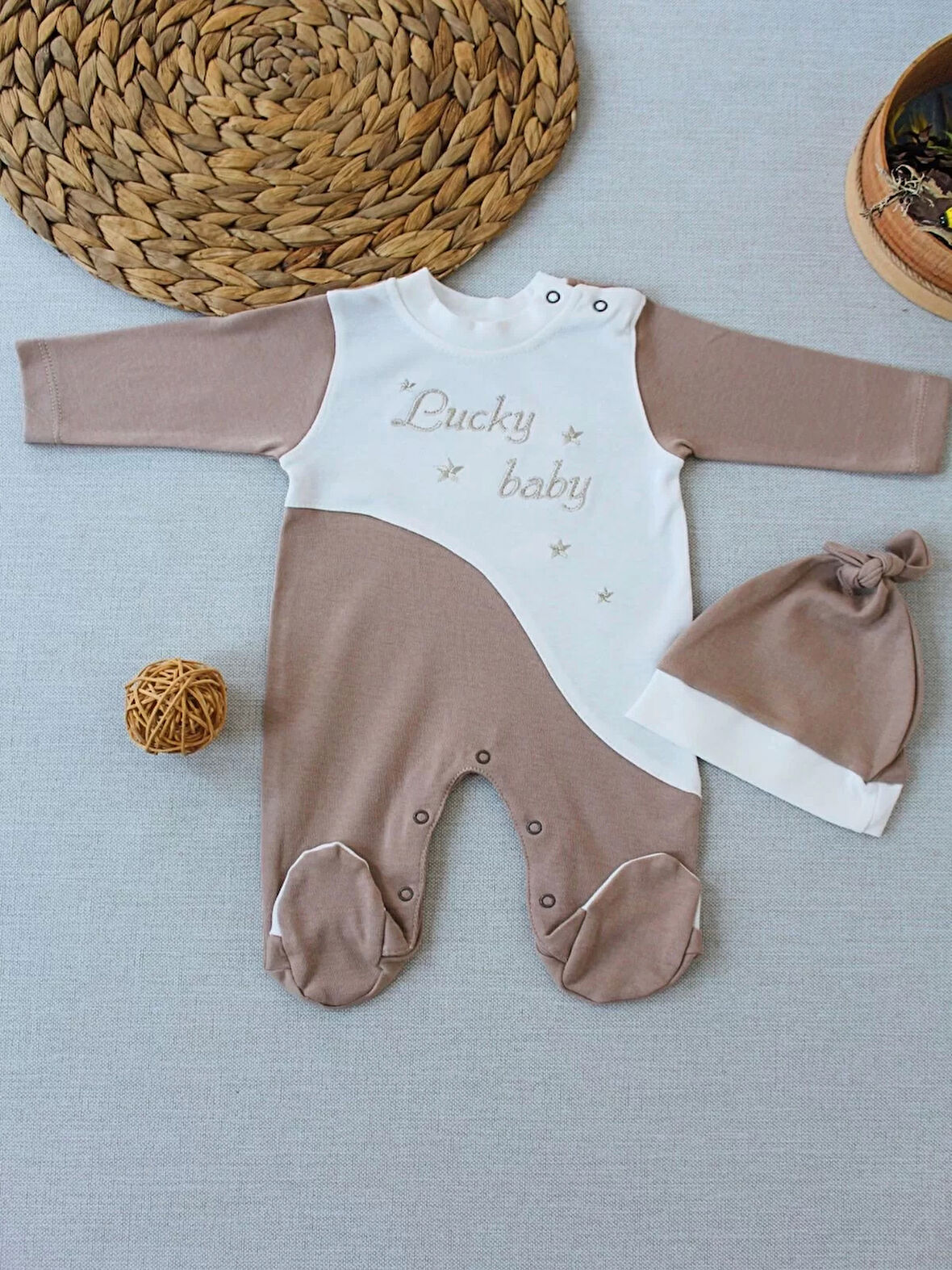 0-3 3-6 Ay Lucky Baby Nakışlı Es Çizgi Boy Şapkalı Erkek Bebek Tulumu Kahverengi