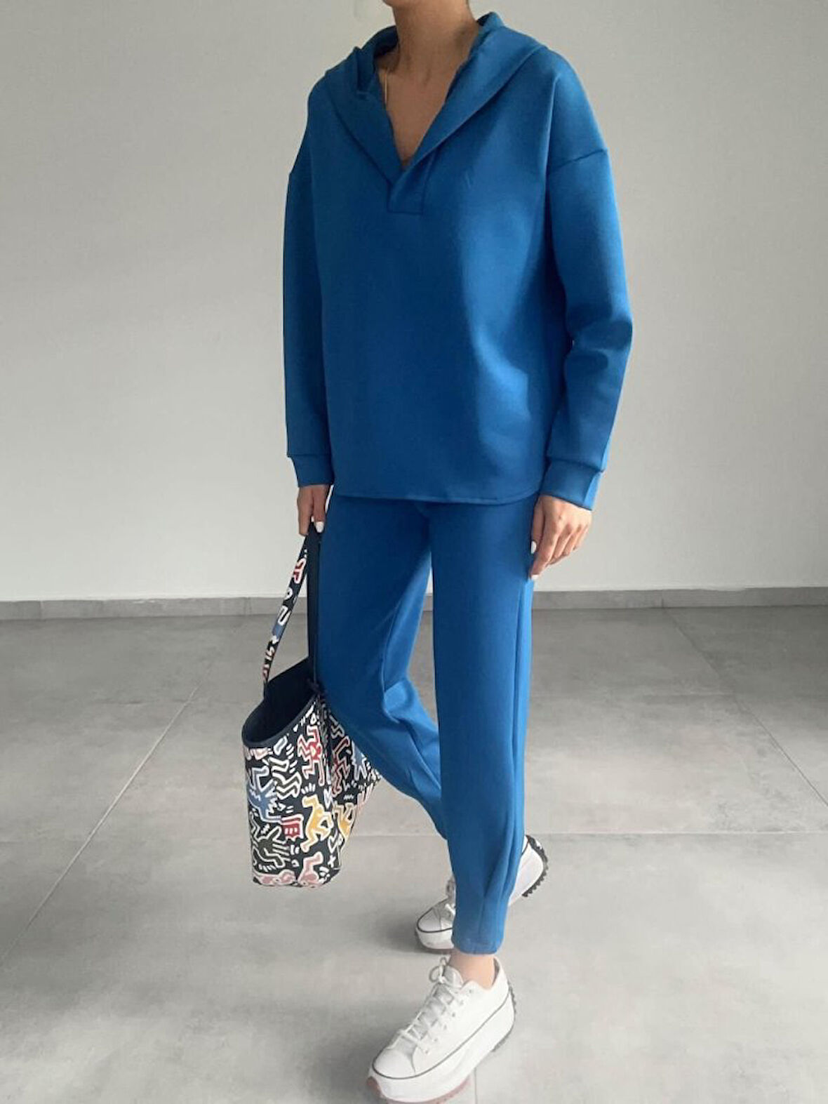 GETİCARET Kadın Uzun Kol V Yaka Kapüşon Detay Sweat Ve Yüksel Bel Eşofman Ikili Takım