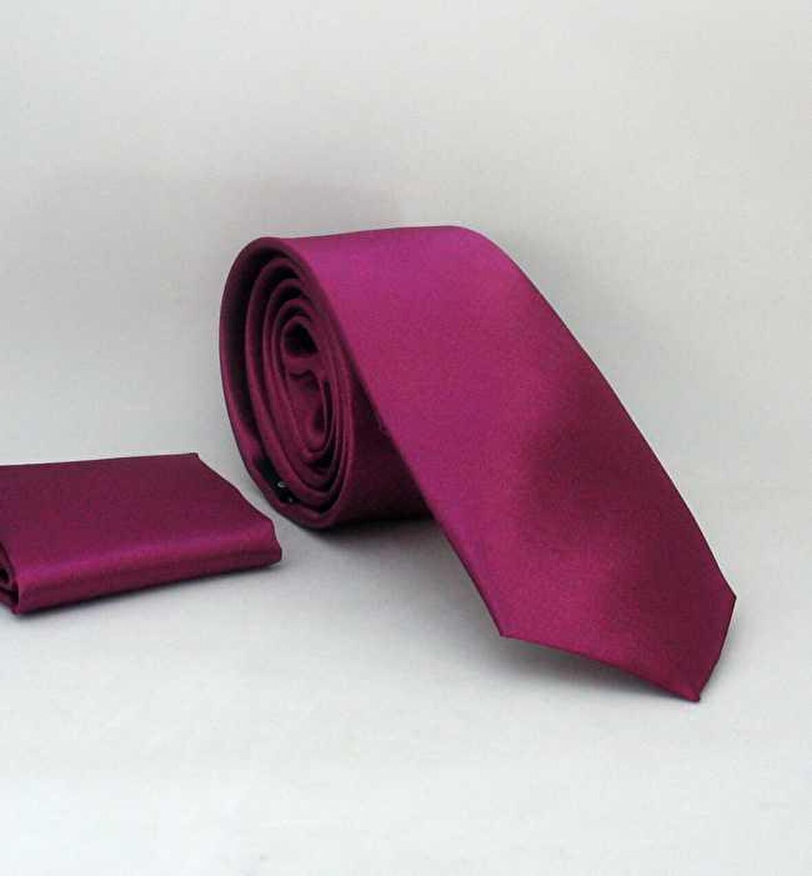 Mürdüm Slim Fit (ince) Düz Renk Mendilli Saten Kravat - SS-06
