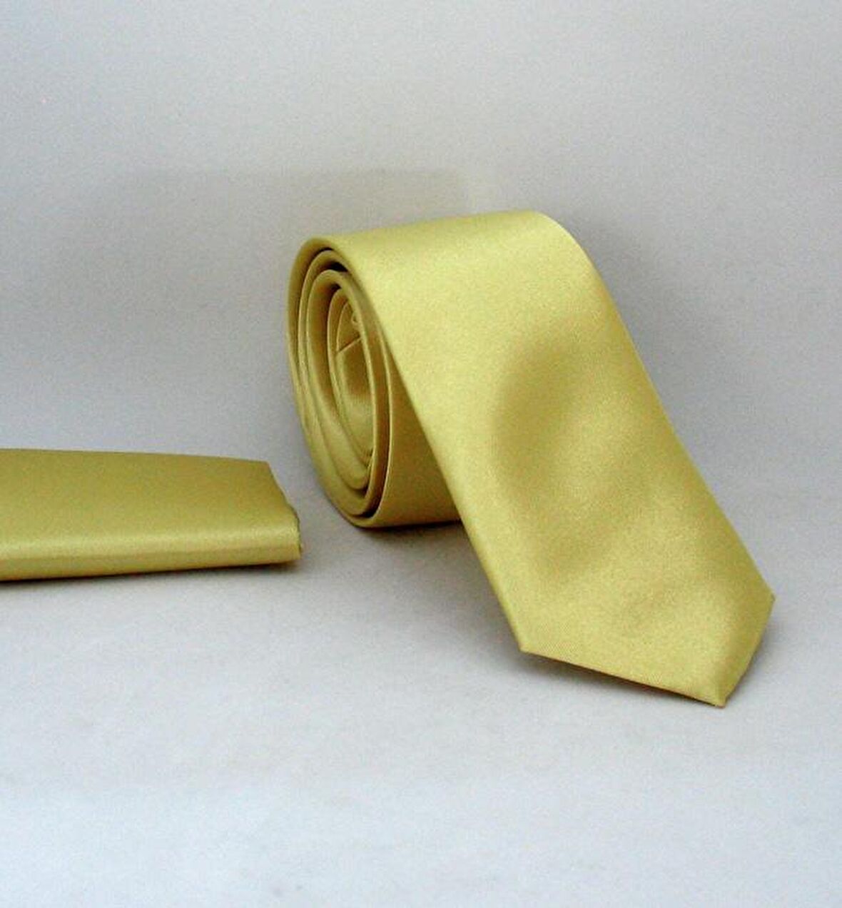 Açık Gold Slim Fit (ince) Düz Renk Mendilli Saten Kravat - SS-36