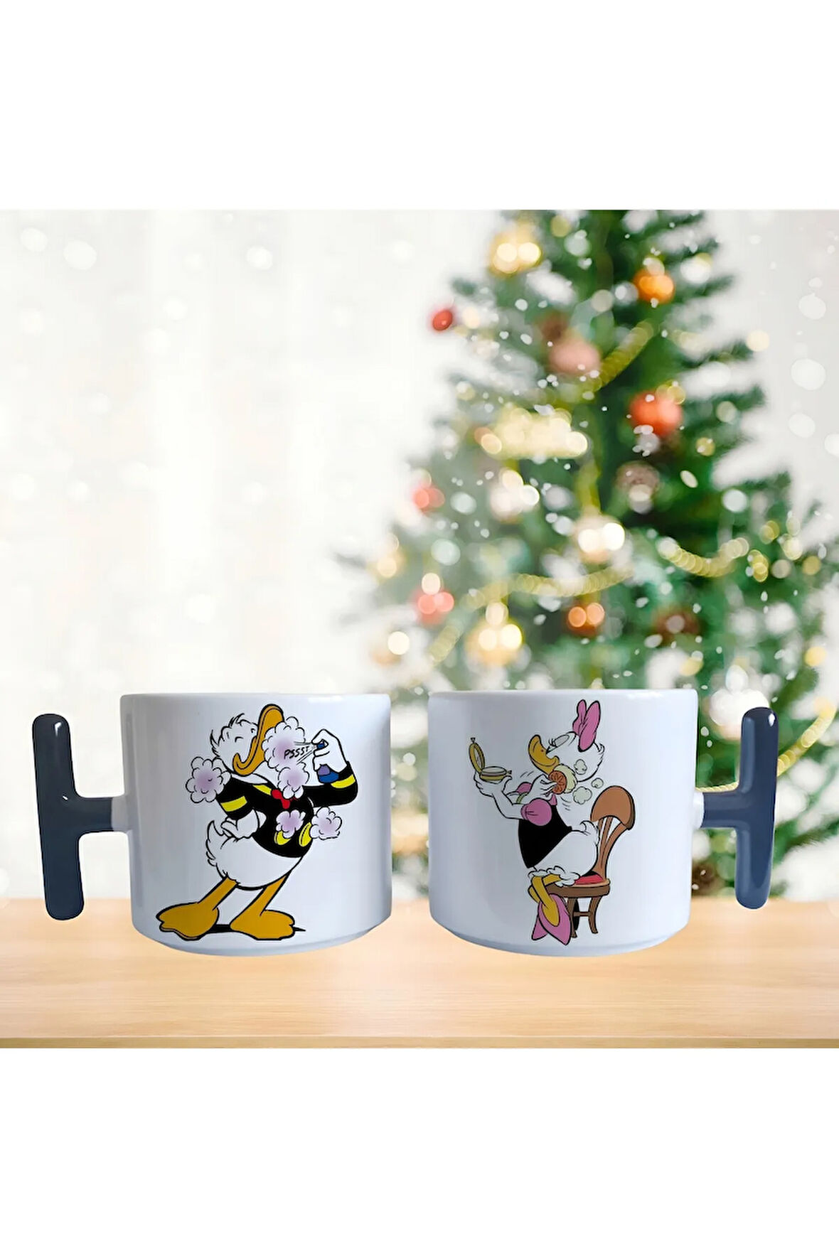 Süslü Donald Duck ve Daisy porselen fincan / kupa -mug