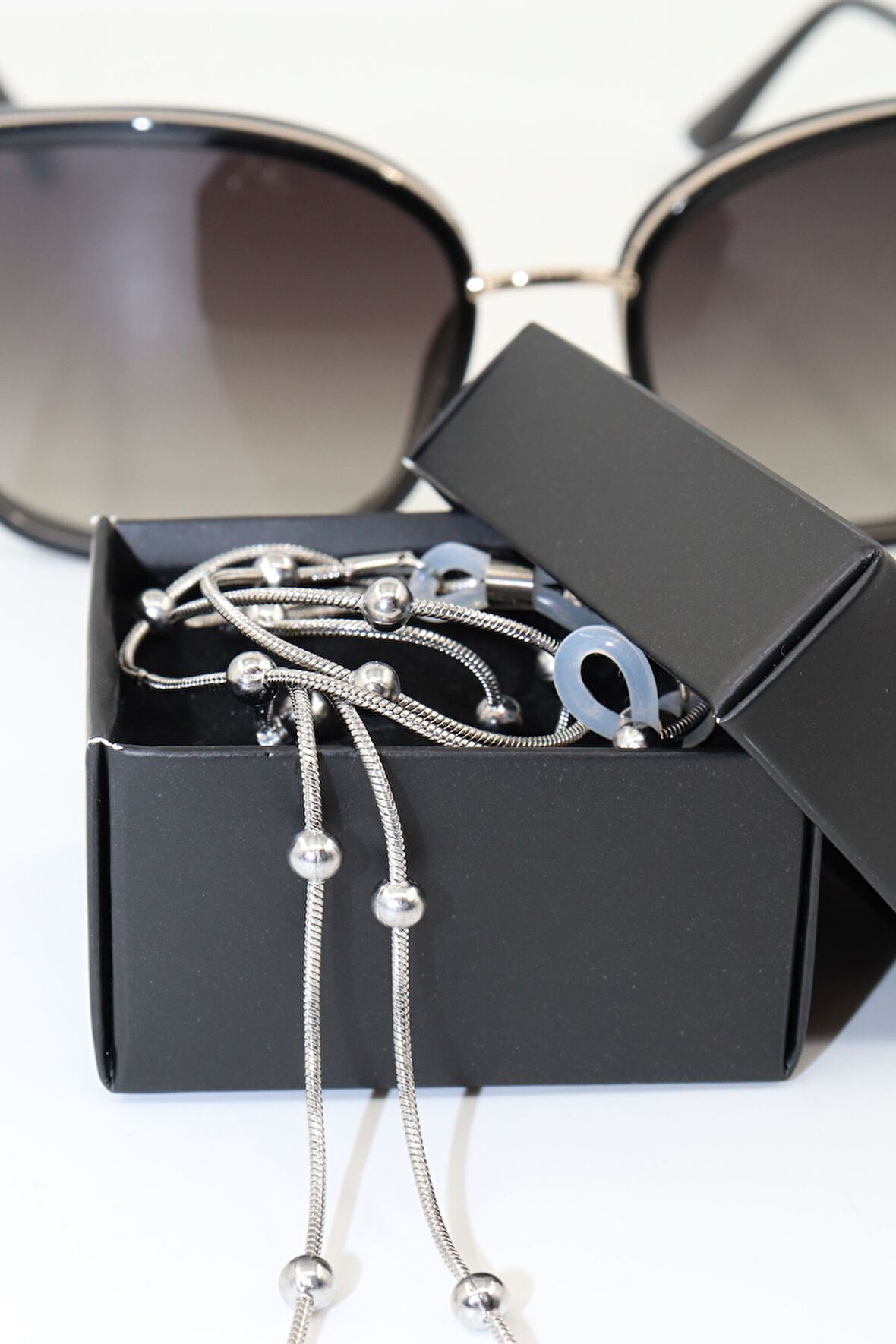 Çelik Gümüş. Çelik boncuk gözlük ipi. Gözlük Zinciri. Özel Tasarım Steel. Gözlük ipi.