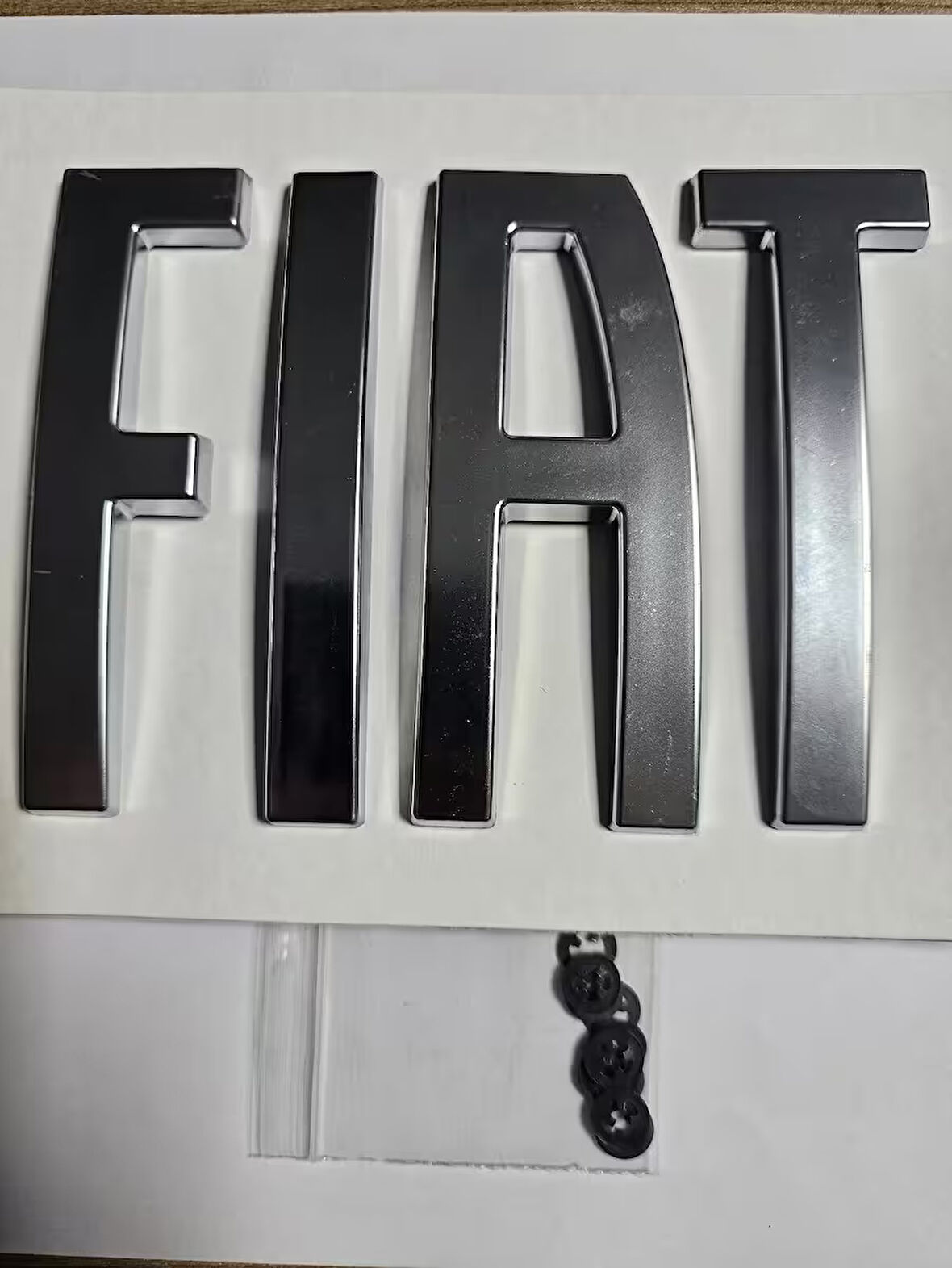 FİAT FİORİNO DOBLO ÖN PANJUR ARMASI - AMBLEMİ - ÖN KAPUT FİAT YAZISI 