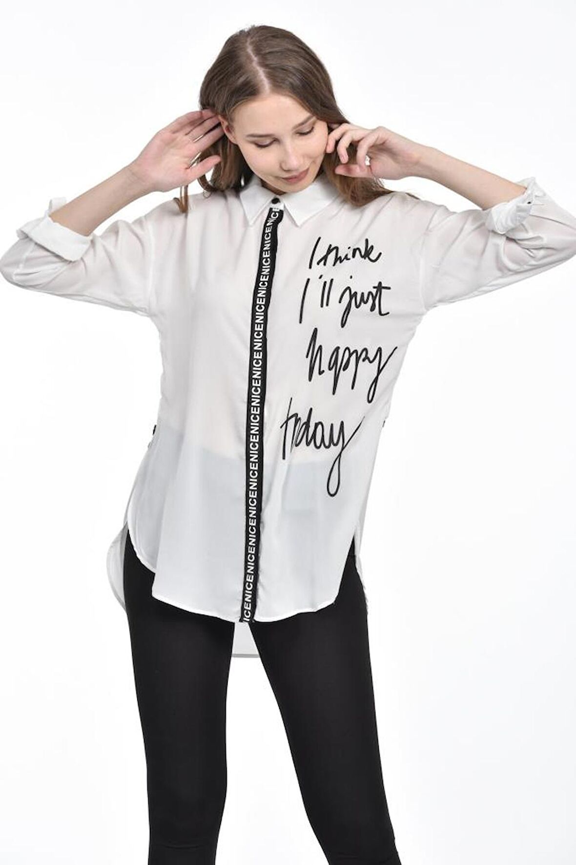 Baskılı ve Şerit Detaylı Beyaz Kadın Gömlek