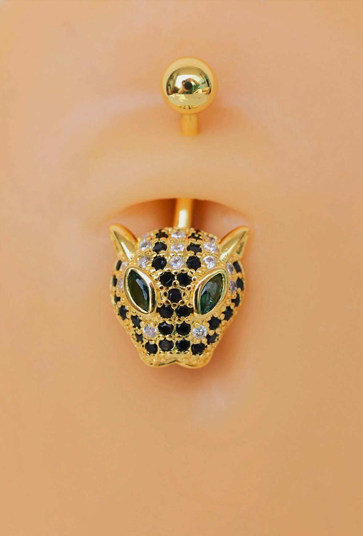 Çelik Kaplan Figürlü Göbek Piercing Gold