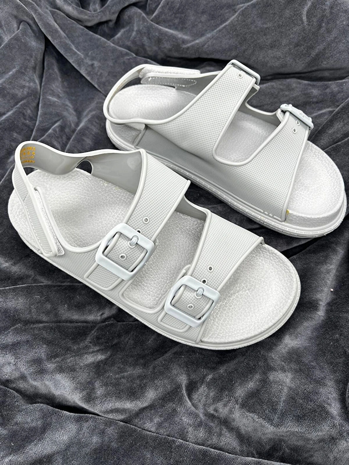 UNISEX KOYU GRİ SANDALET