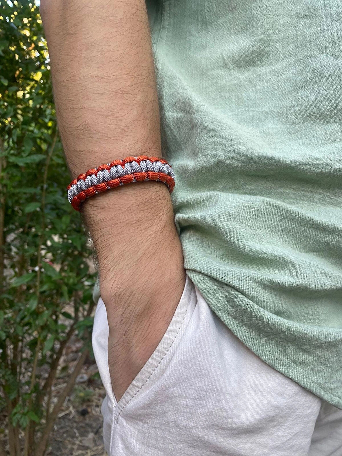 PARACORD BİLEKLİK TURUNCU-GRİ KOBRA MODEL