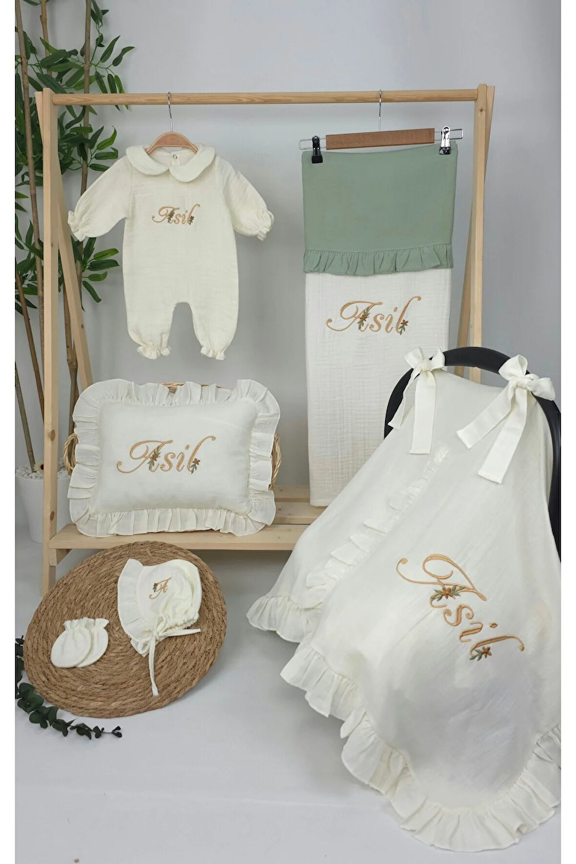 Müslin Yeni Doğan 4Katlı Organik %100Pamuk Kişiye Özgü Nakışlı Hastane Çıkış Seti (Papatya Model-3)