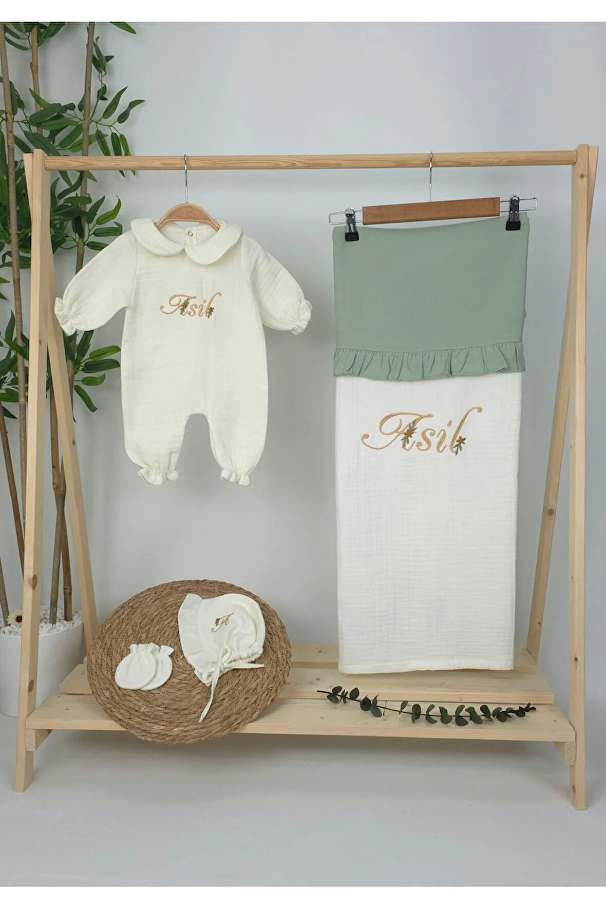 Müslin Yeni Doğan 4Katlı Organik %100Pamuk Kişiye Özgü Nakışlı Hastane Çıkış Seti (Papatya Model-3)