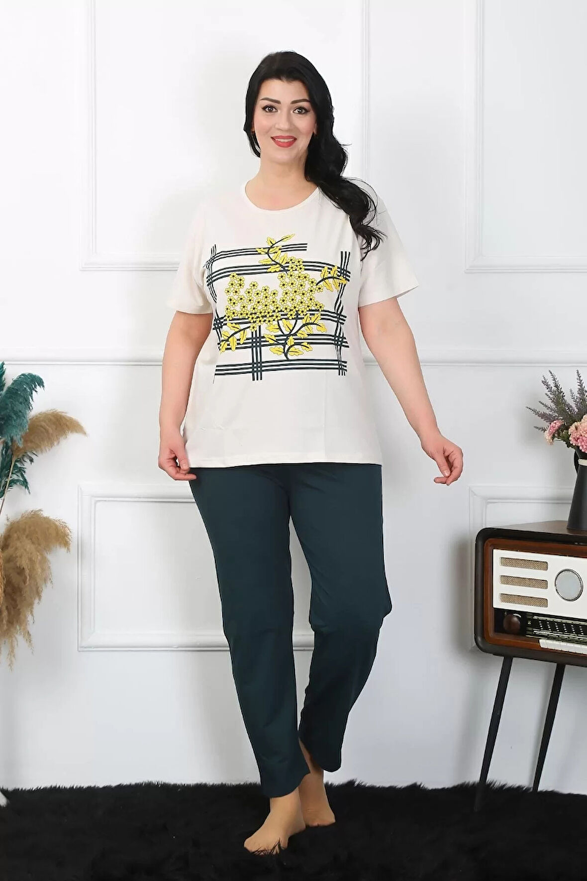 Moda Kadın Büyük Beden Krem Pijama Takımı