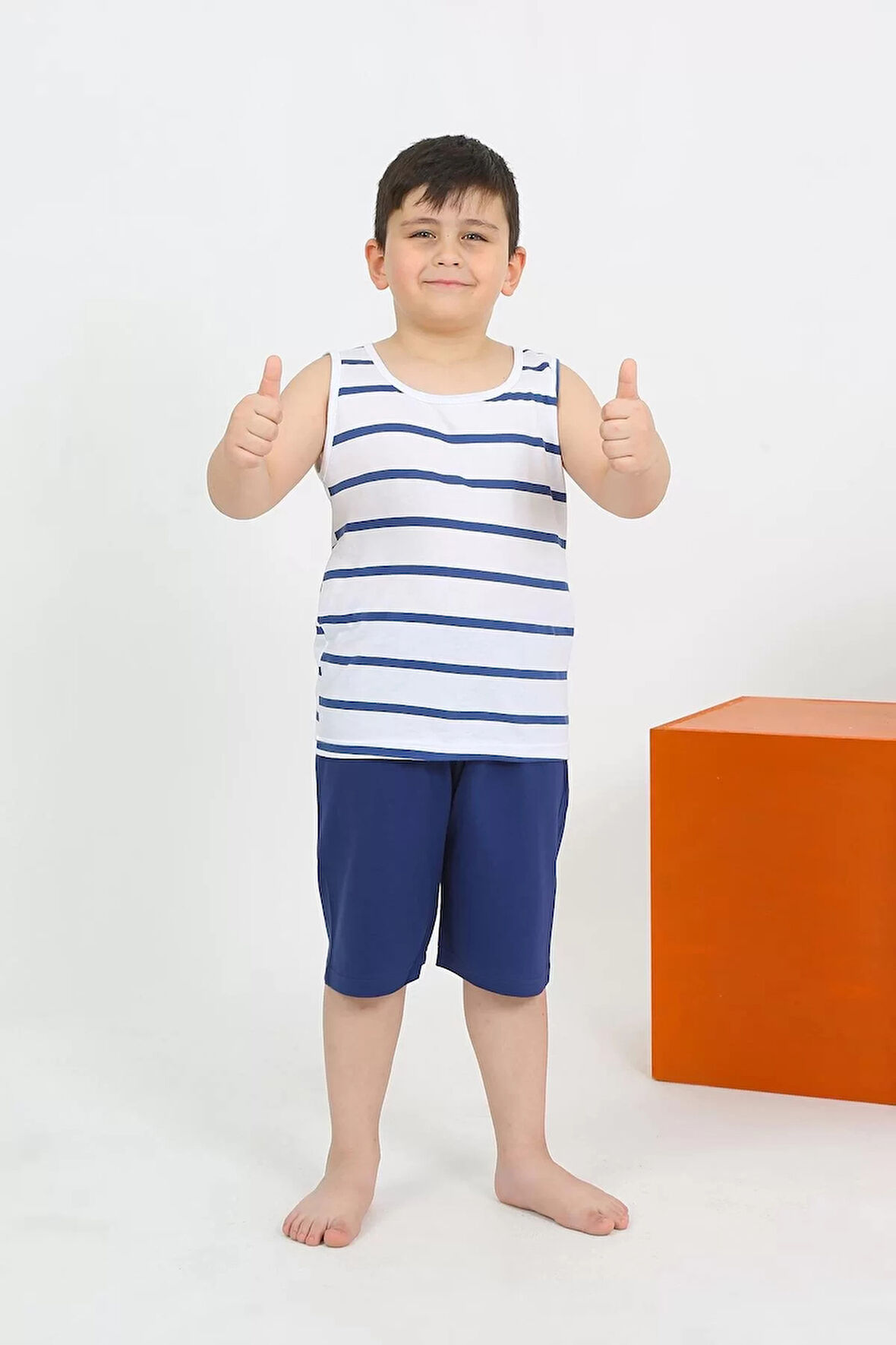 Moda Erkek Çocuk Sıfır Kol Şortlu Beyaz Penye Pijama Takımı