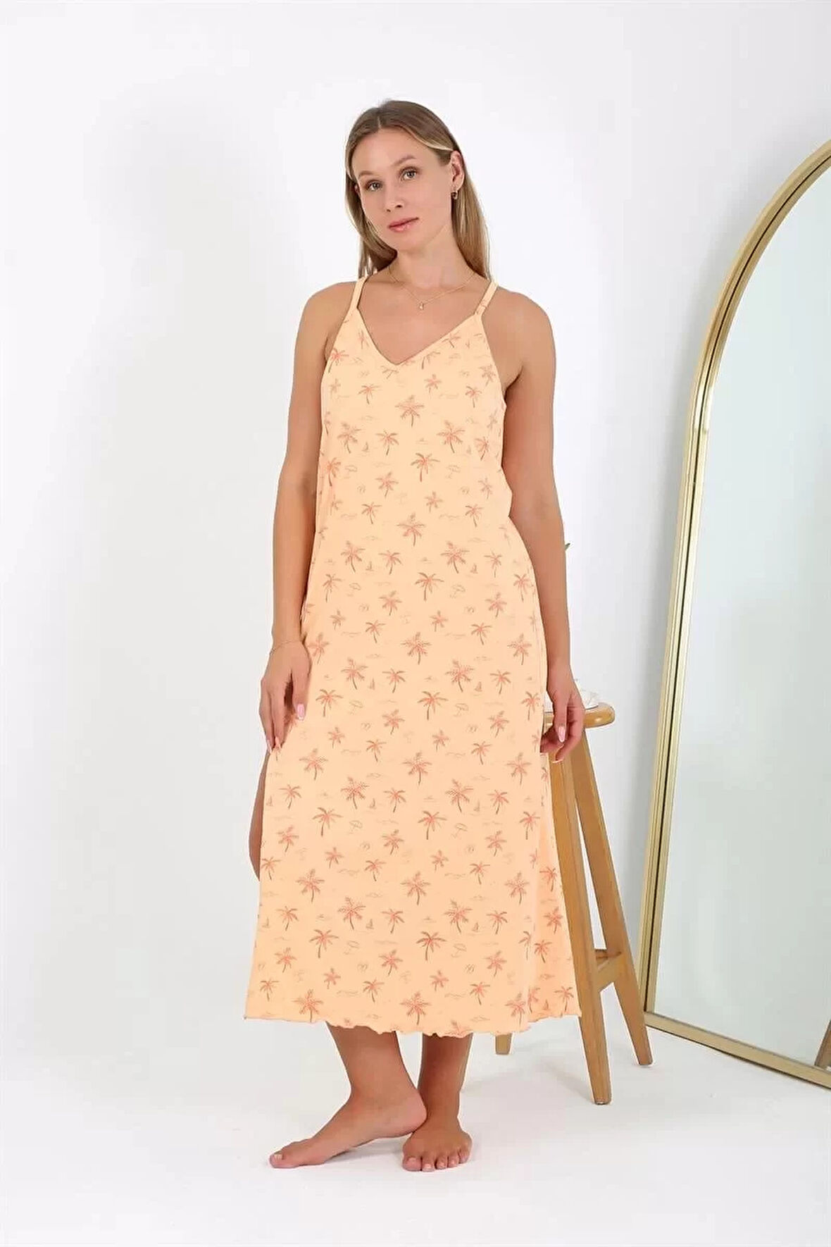 Moda Kadın Büyük Beden İp Askılı Uzun Gecelik