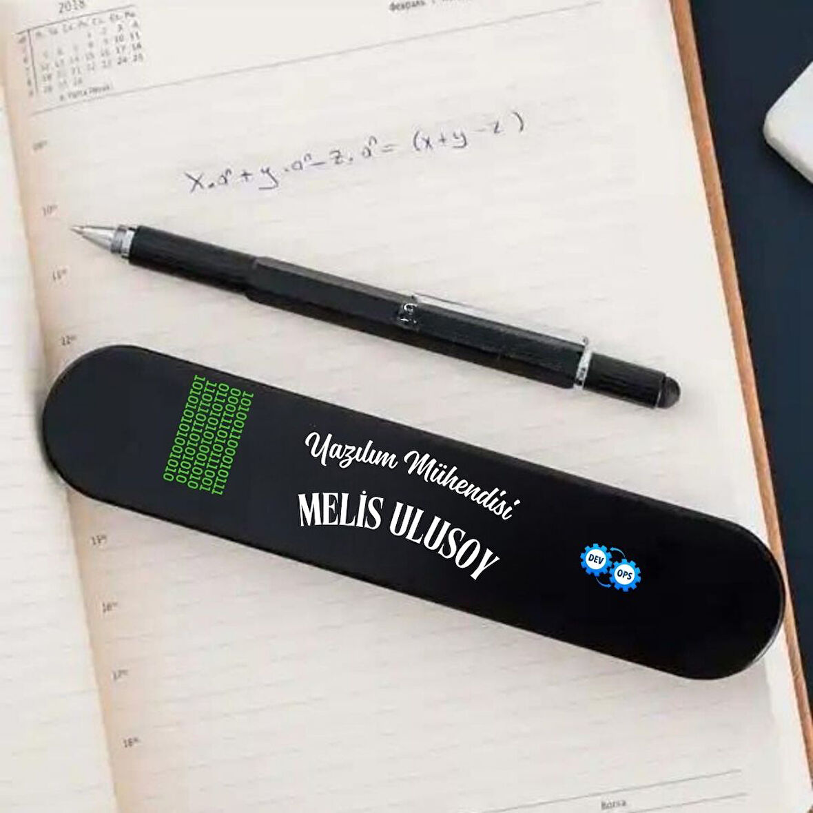 Yazılım Mühendislerine Özel Tasarımlı Çok Amaçlı Tükenmez Kalem