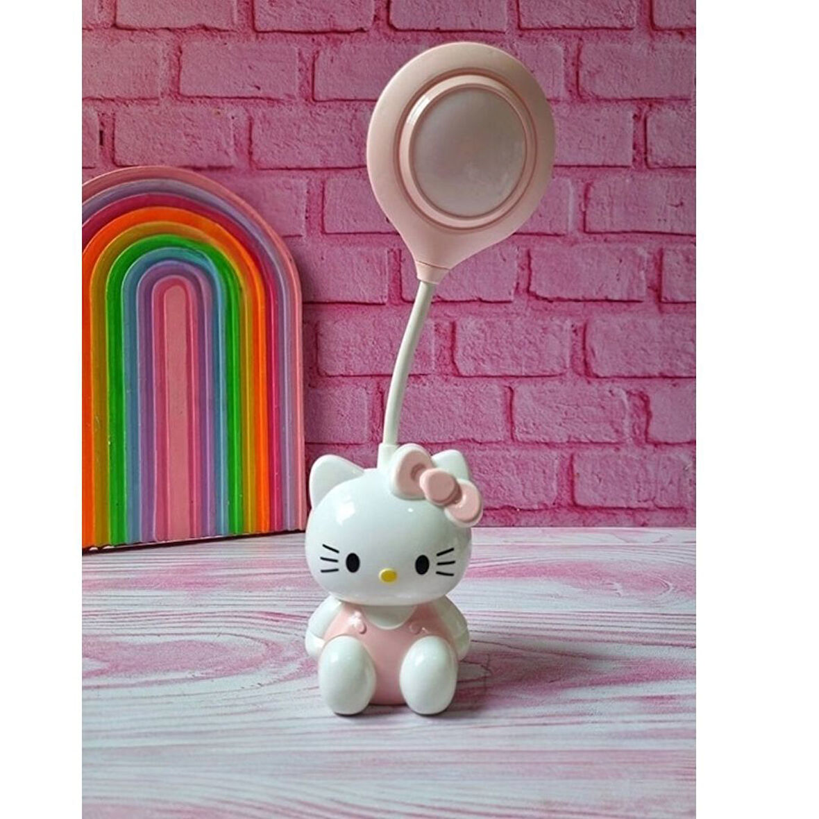 Sanrio Hello Kitty Tasarımlı Şarzlı Çocuk Odası Masa Lambası