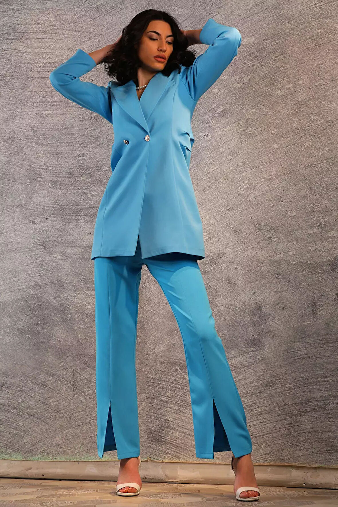 Kadın Paça Yırtmaçlı Tarz Pantolon