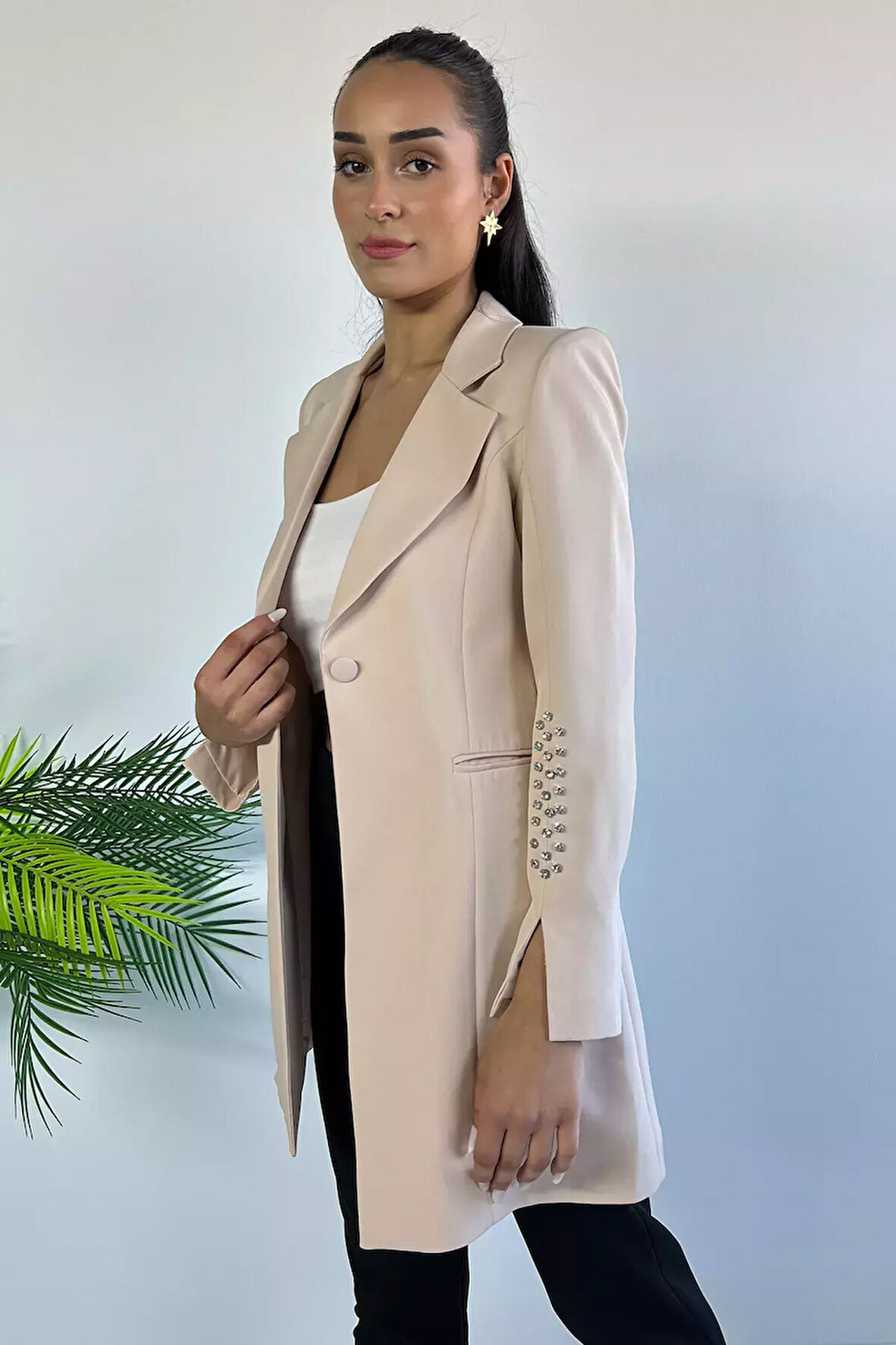 Kadın Kol Taş Detaylı Sahte Cepli Uzun Blazer Ceket