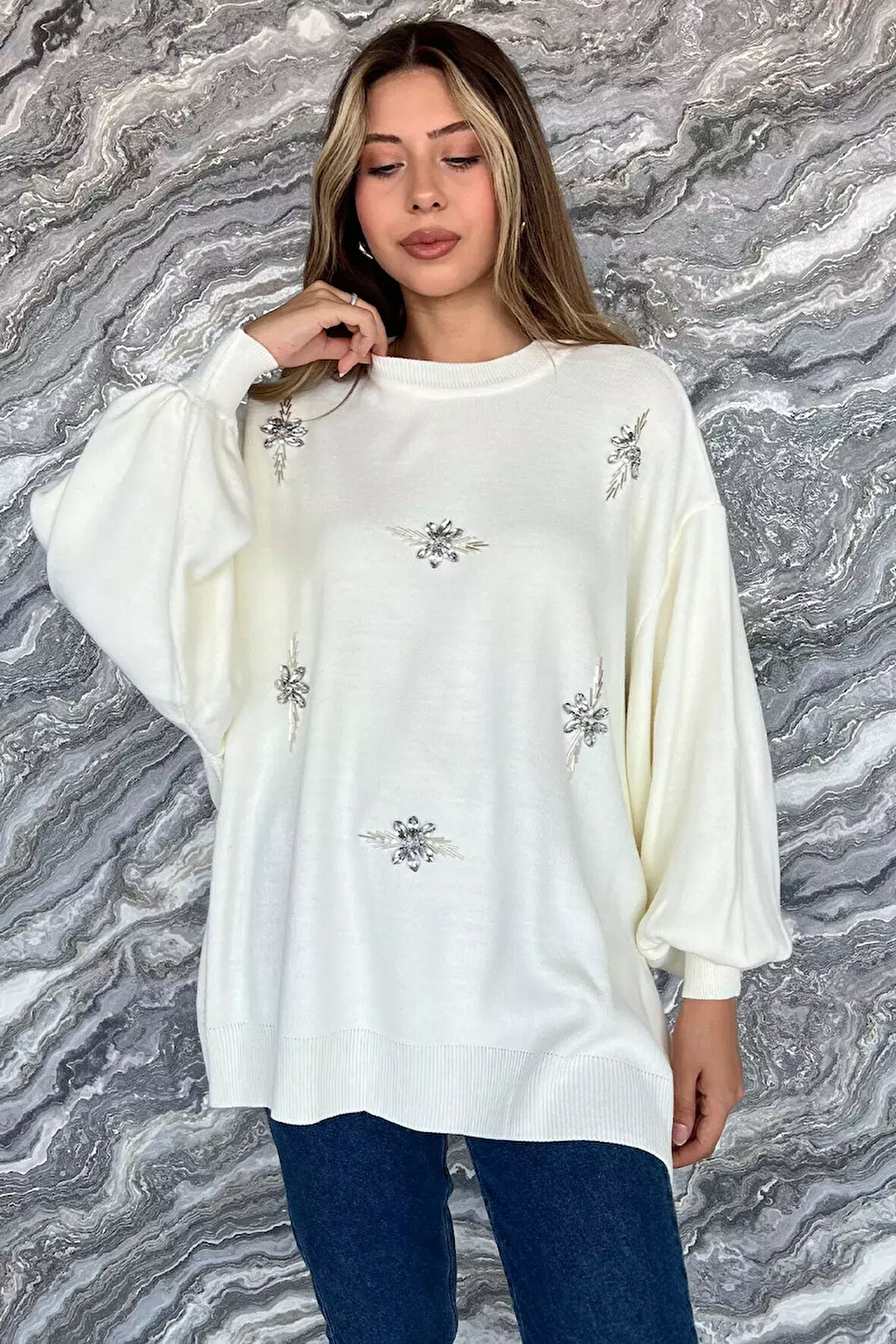 Kadın Bisiklet Yaka Taşlı Salaş Triko Kazak (taşlar Farklı Gelebilir.)