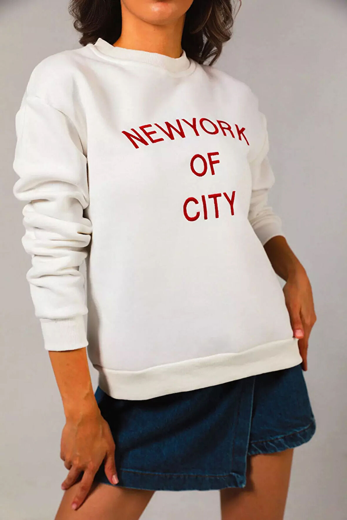 Kadın Nakışlı Üç İplik Şardonlu Sweatshirt