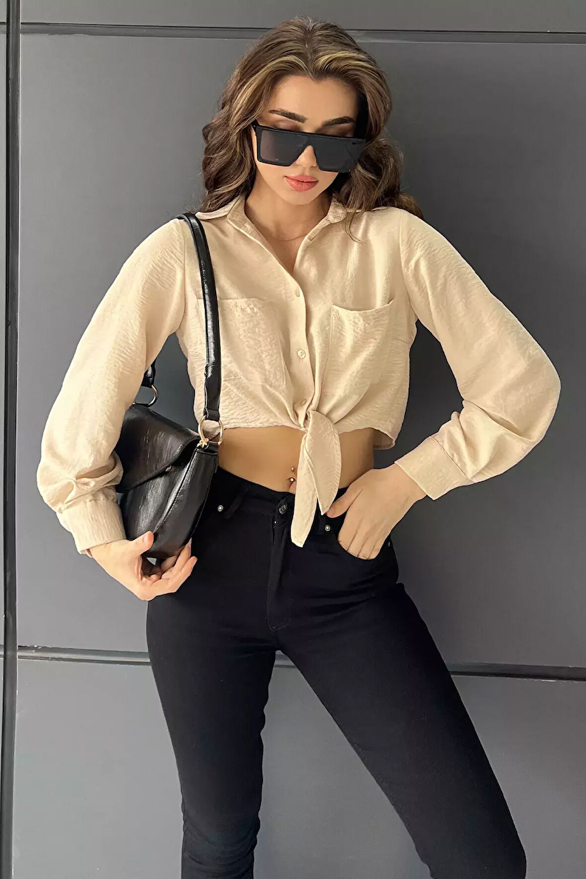 Çift Cepli Ön Bağlamalı Pileli Kadın Crop Top Gömlek