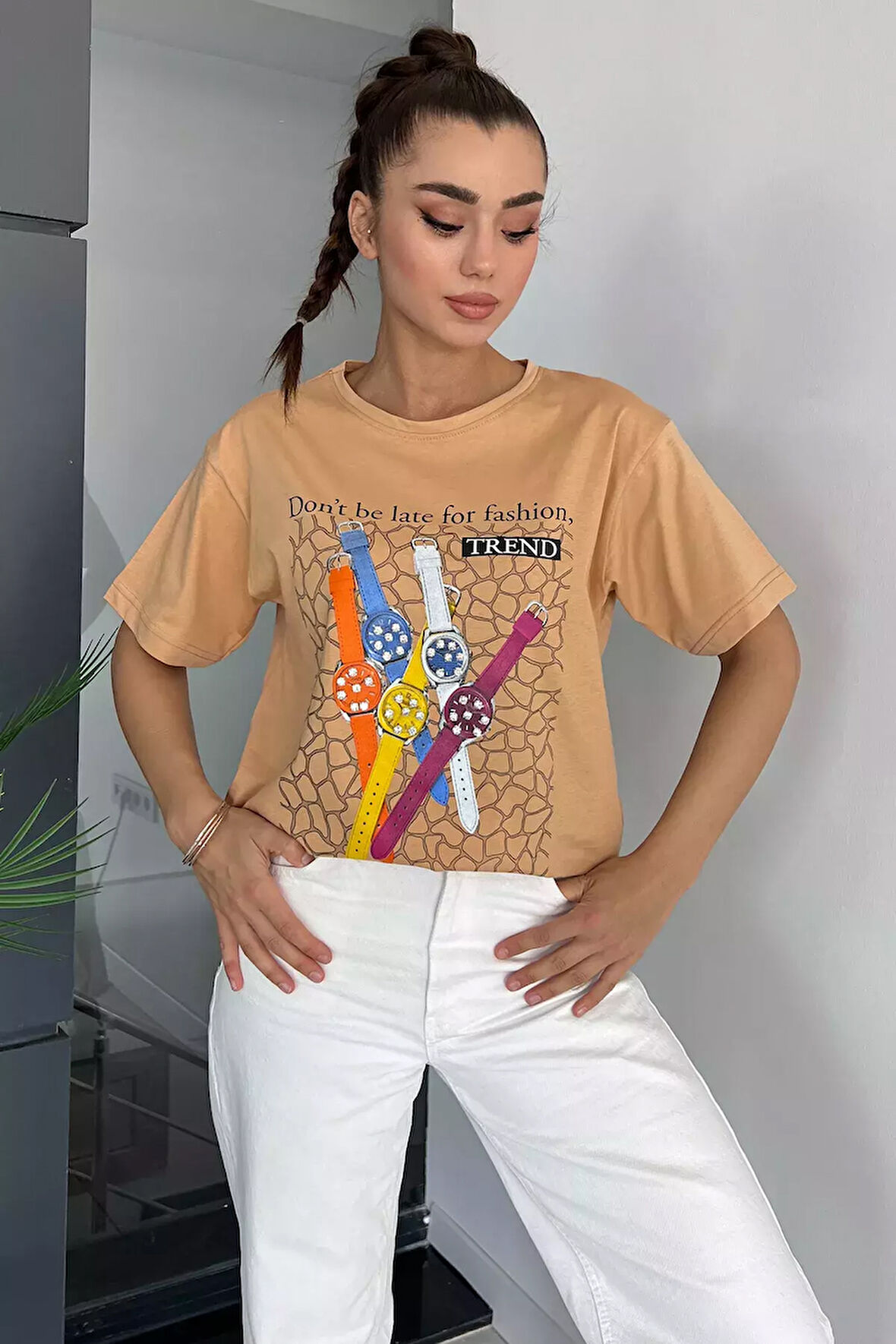 Salaş Yazı Ve Resim Basklı Kadın Tişört