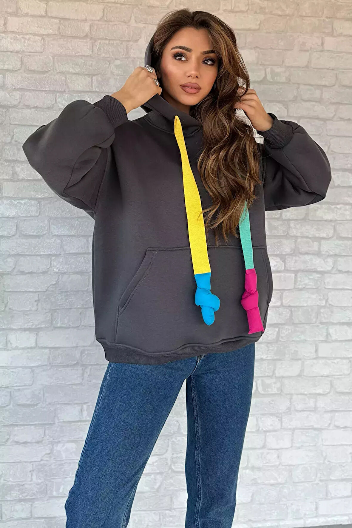 Kadın Kapüşonlu Renkli Şeritli Şardonlu Sweatshirt