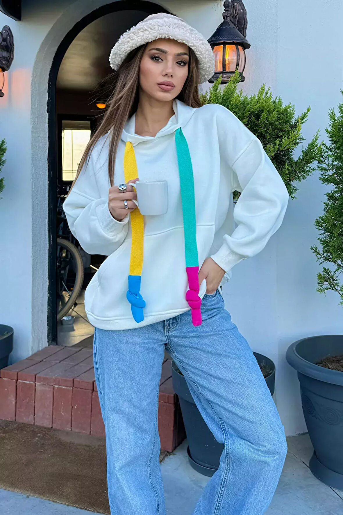 Kadın Kapüşonlu Renkli Şeritli Şardonlu Sweatshirt