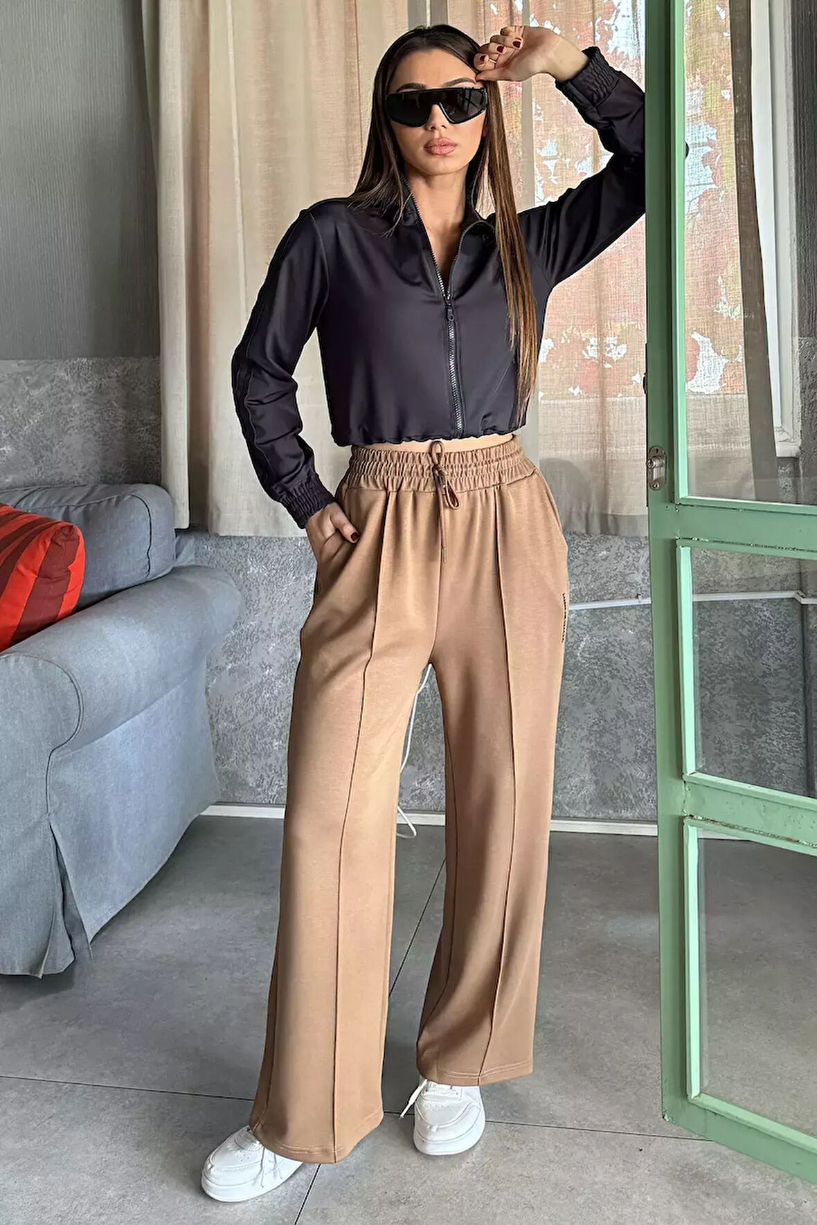 Kadın Yüksek Bel Yazı Baskılı Çimalı Bol Paça Pantolon