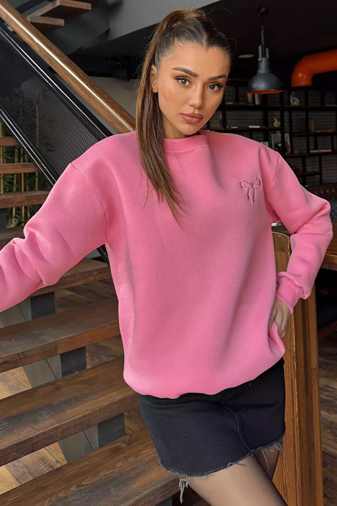 Kadın Fiyonk Nakışlı Şardonlu Sweatshirt