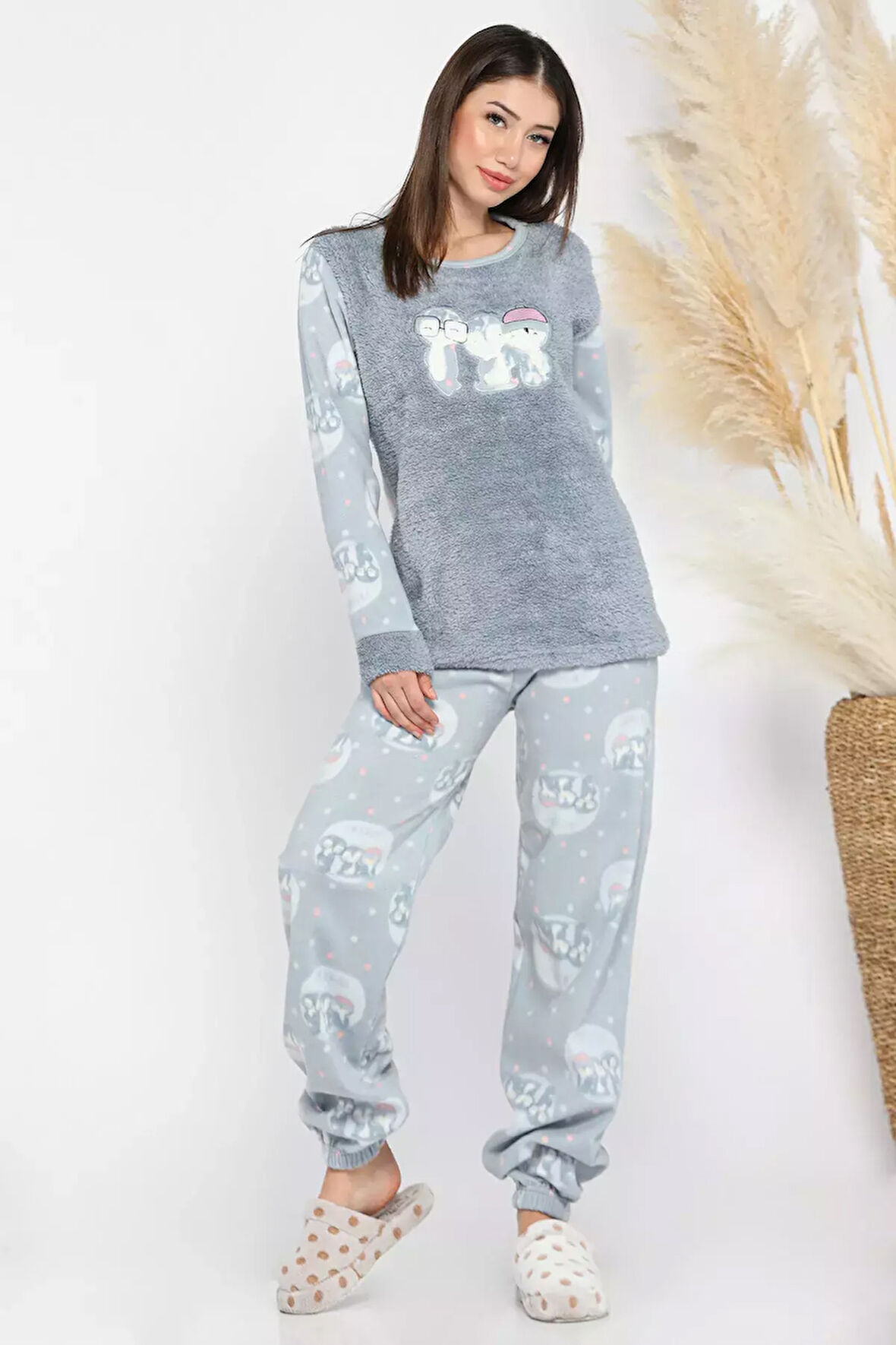 Bisiklet Yaka Desenli Kadın Polar Pijama Takımı