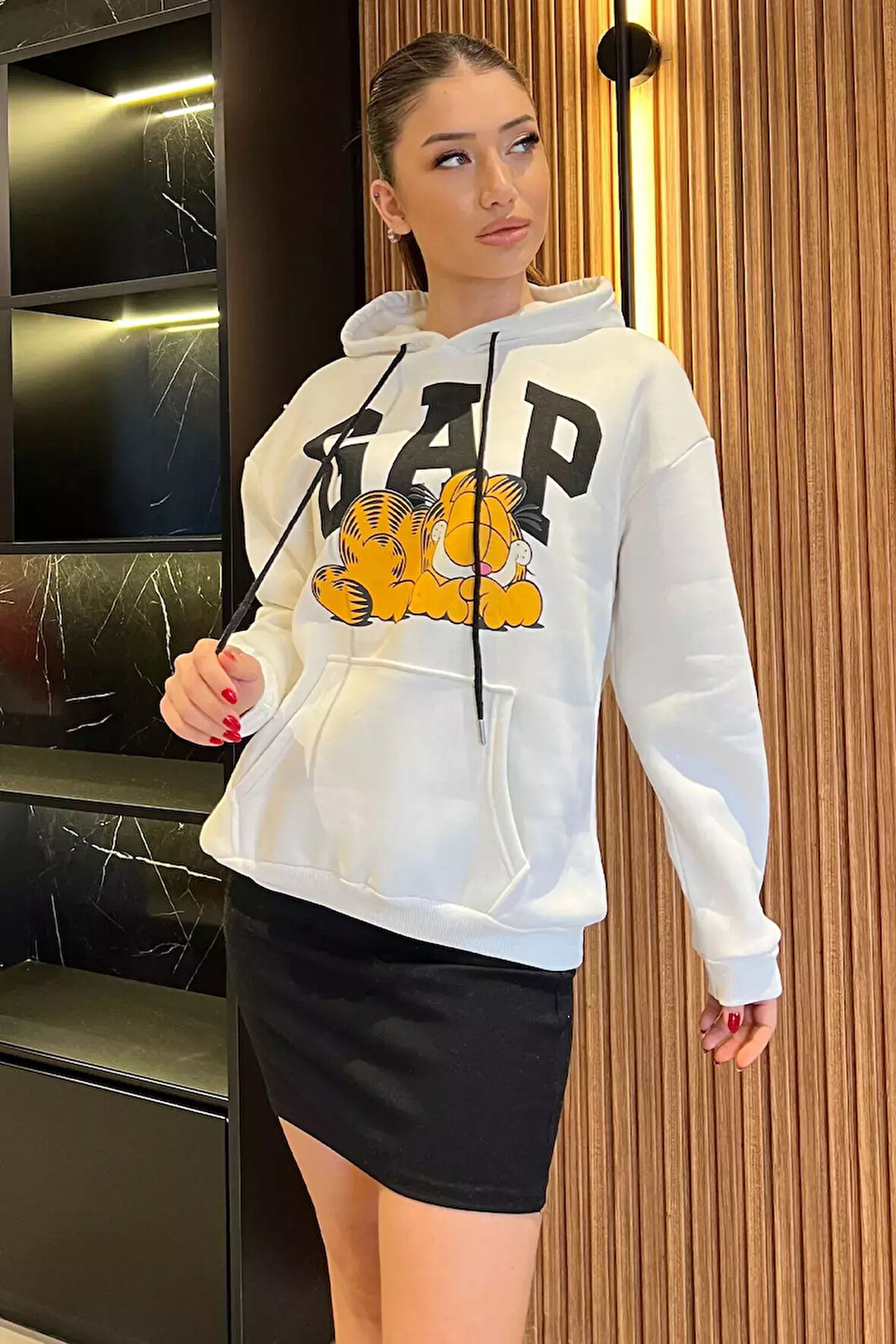 Kadın Kapüşonlu Baskılı Şardonlu Sweatshirt
