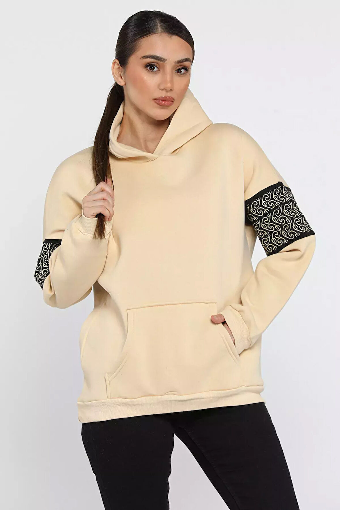 Kadın Kapüşonlu Kol Detaylı Şardonlu Sweatshirt