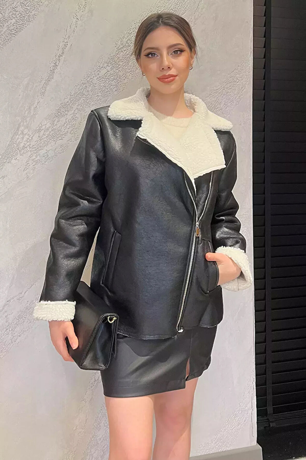 Kadın İçi Peluş Nubuk Mont