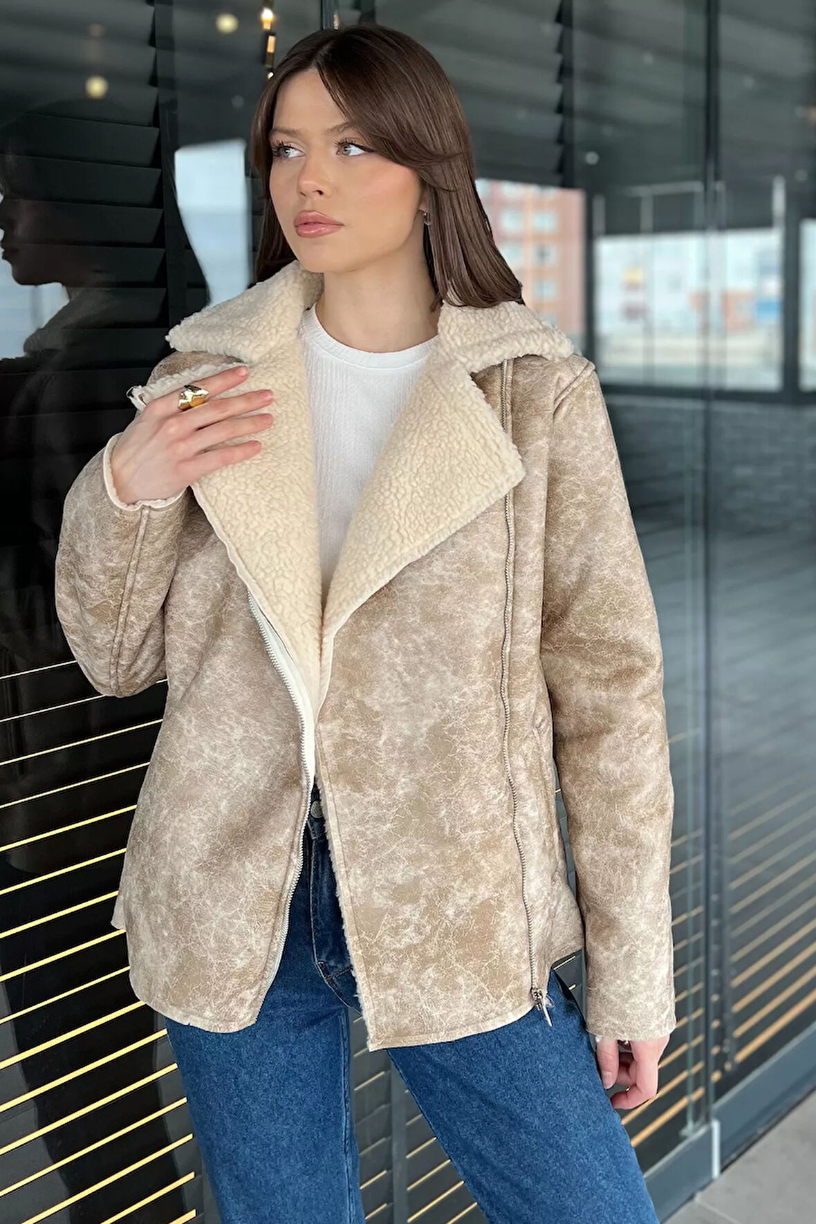 Kadın İçi Peluş Nubuk Mont