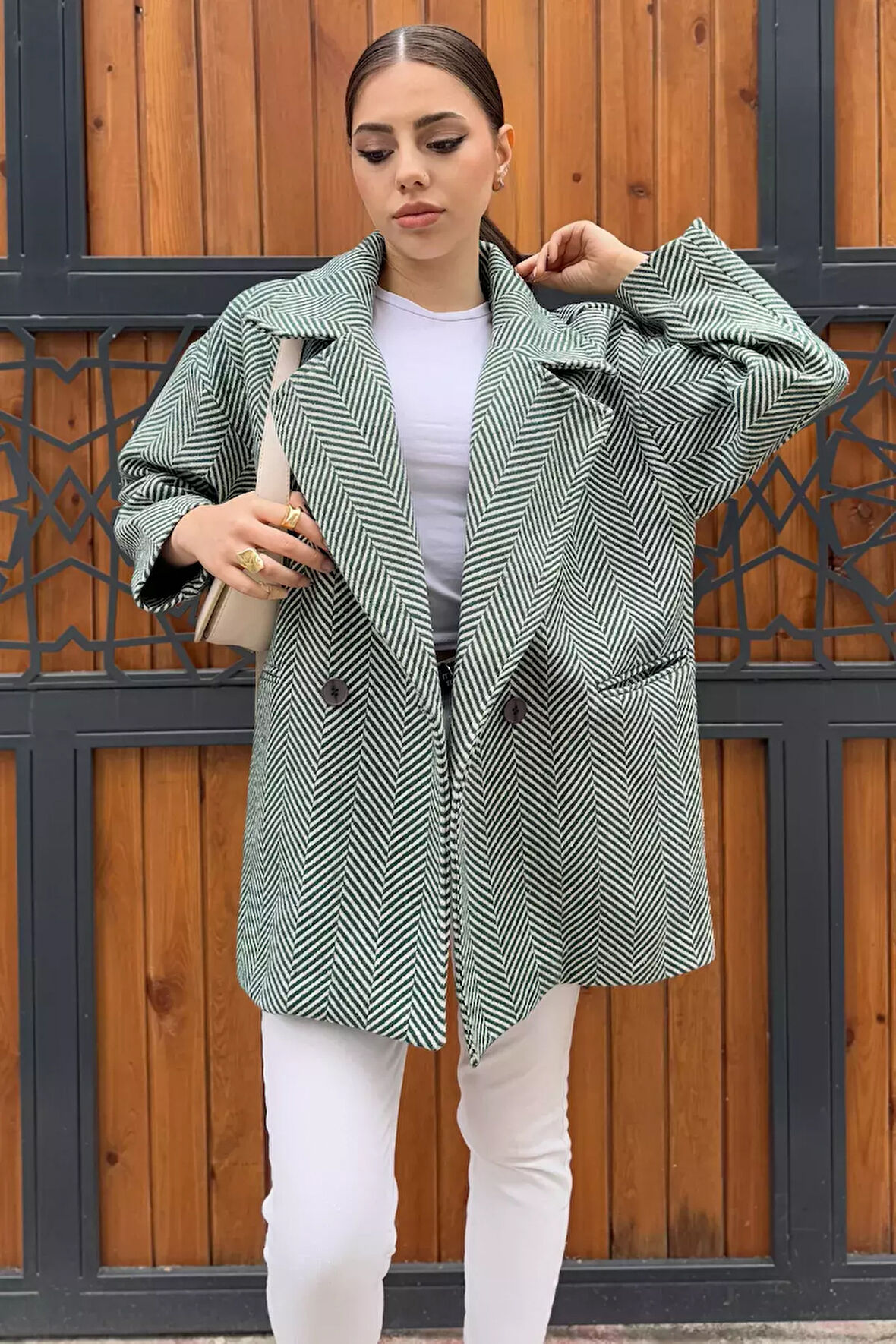 Kadın Astarlı Balıksırtı Oversize Kaşe Kaban