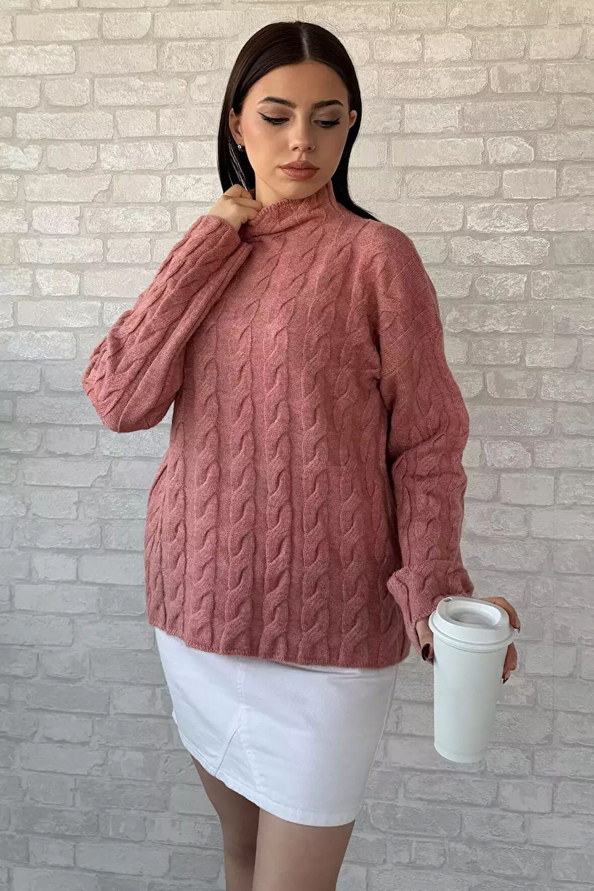 Yarım Balıkçı Yaka Desenli Kadın Triko Kazak