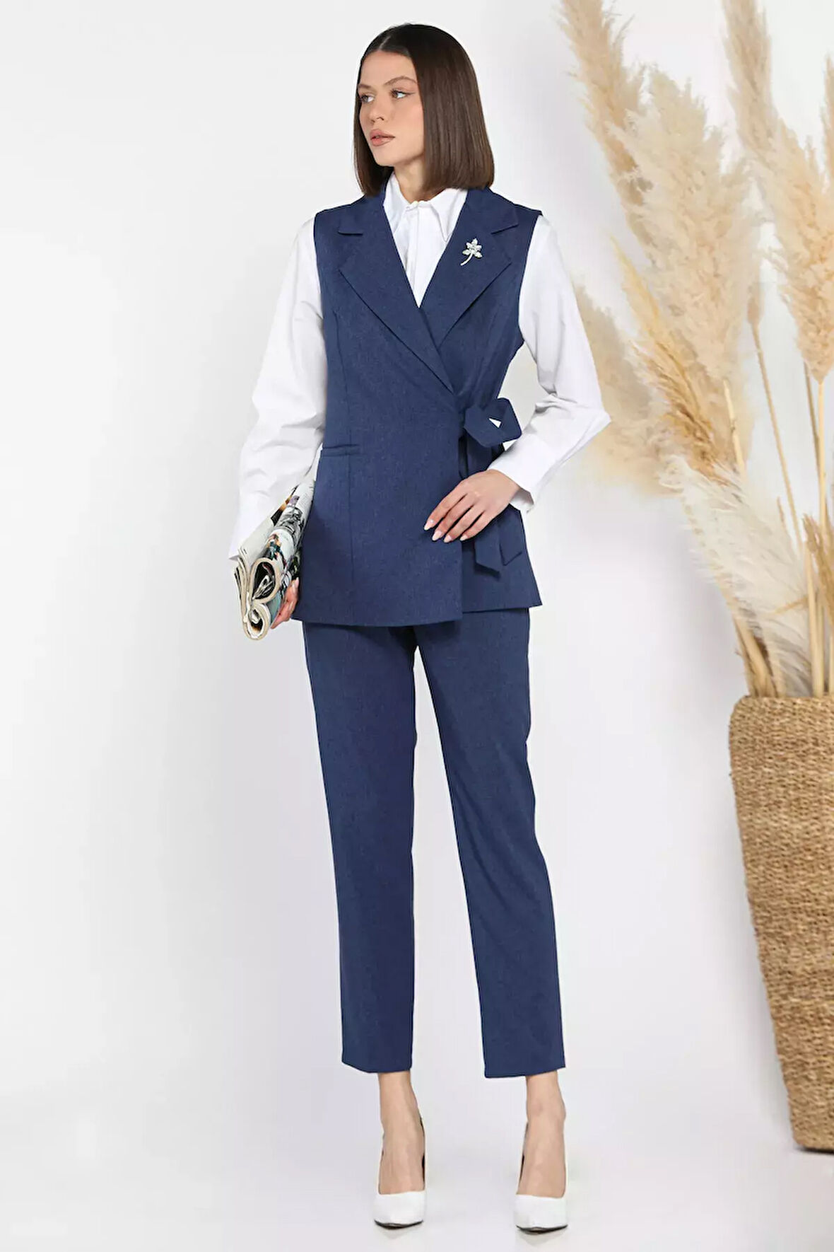 Kadın Broş Detaylı Bel Lastikli Yelek Pantolon İkili Takım