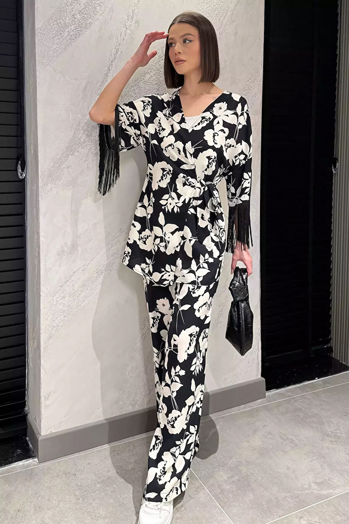 Püskül Detaylı Kadın Kimono Pantolon İkili Takım